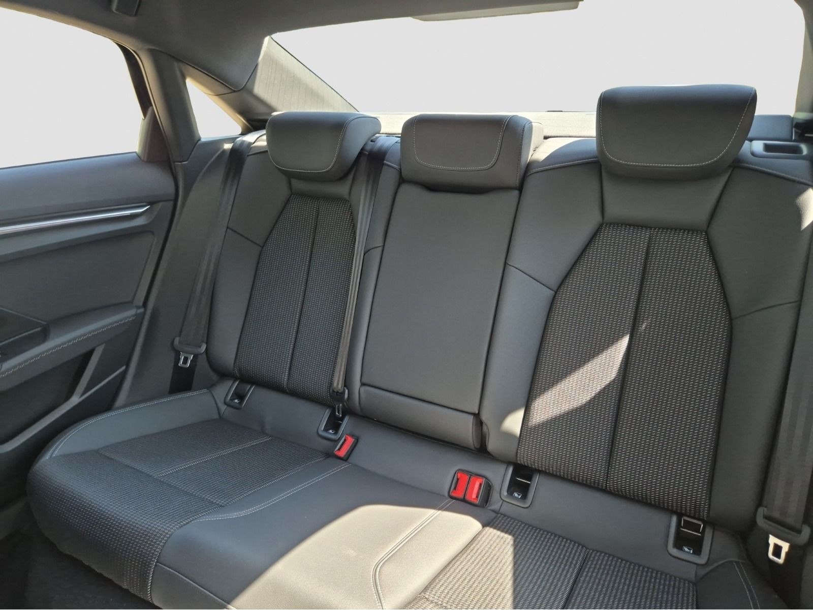 Audi - A3 Limousine_15