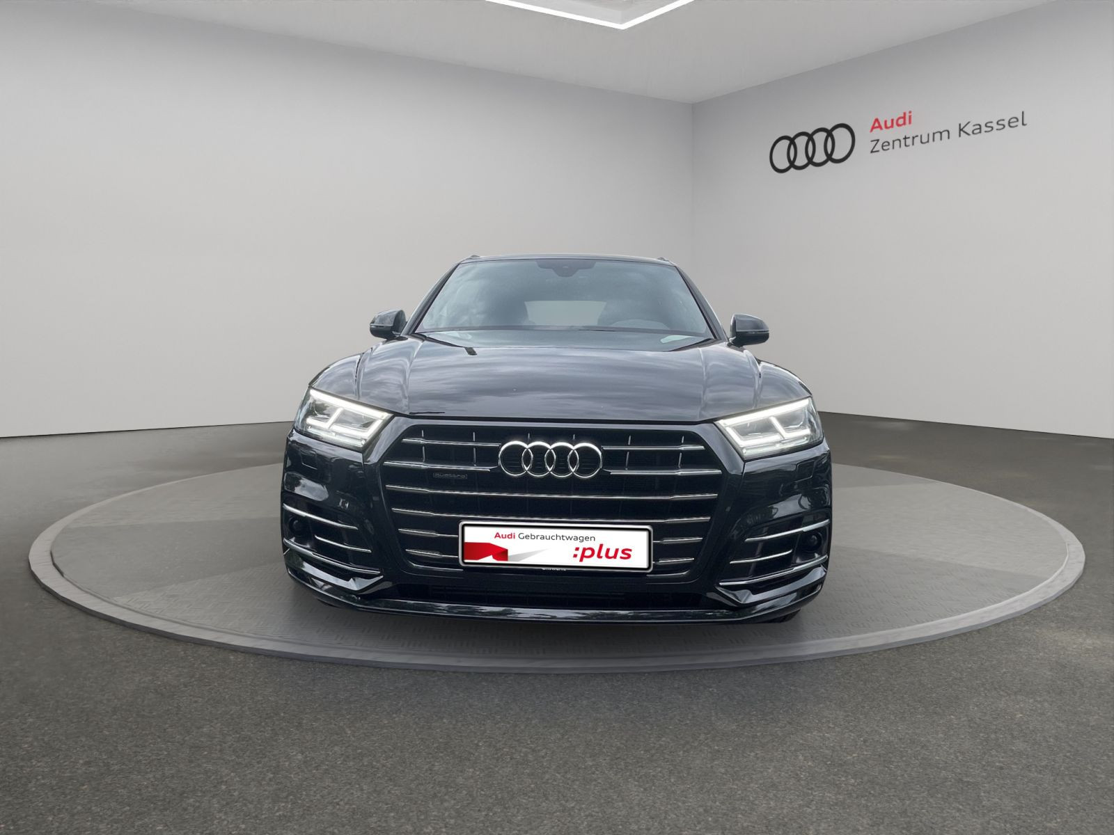 Audi - Q5_10