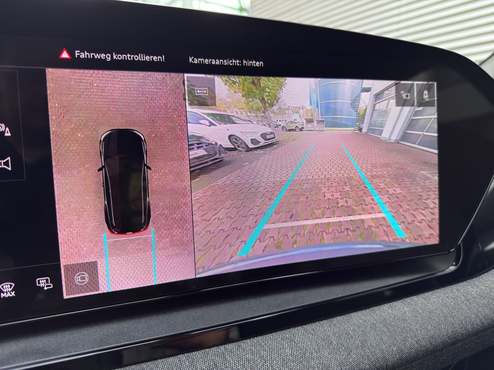 Audi - Q6 SUV e-tron_26