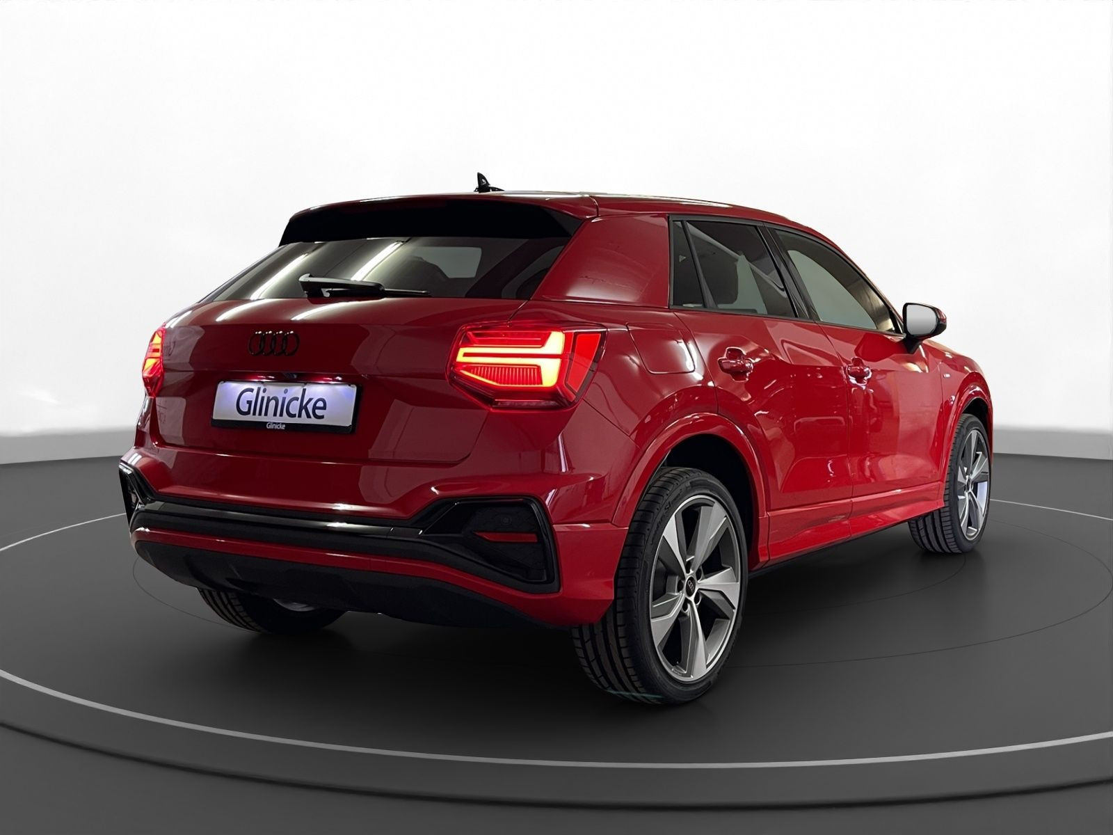 Audi - Q2_4