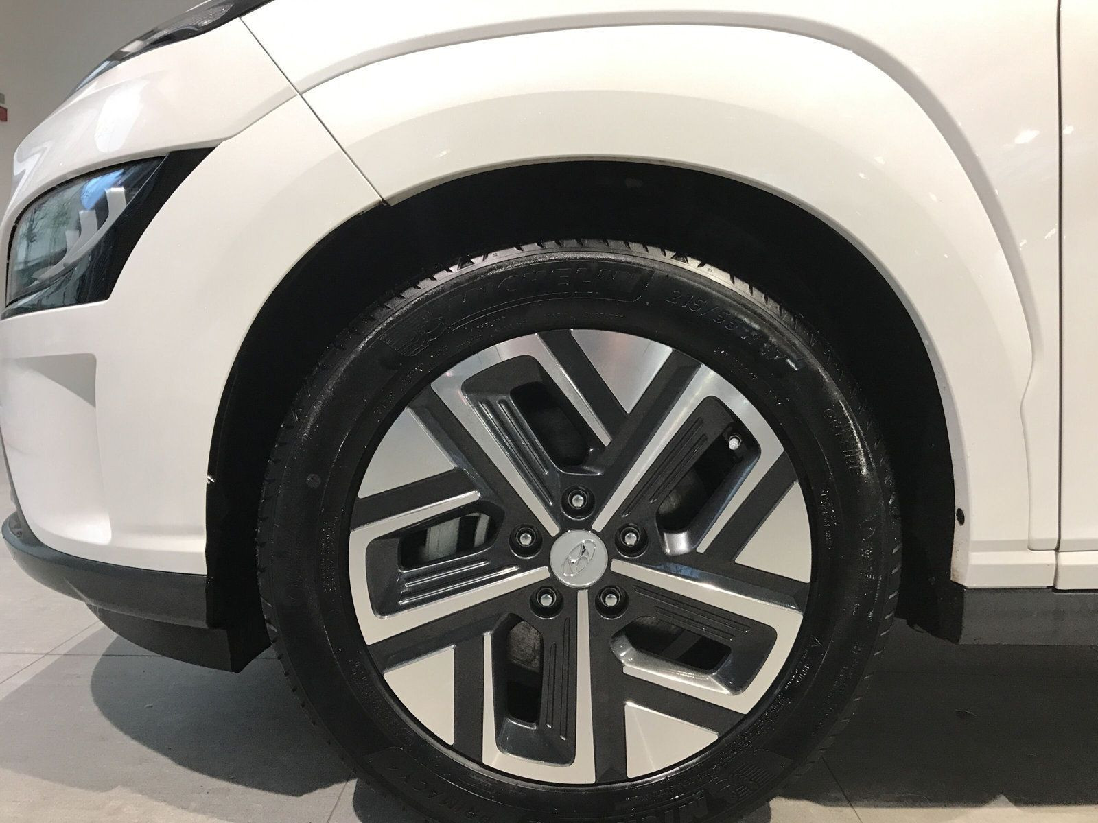 Hyundai - Kona_3