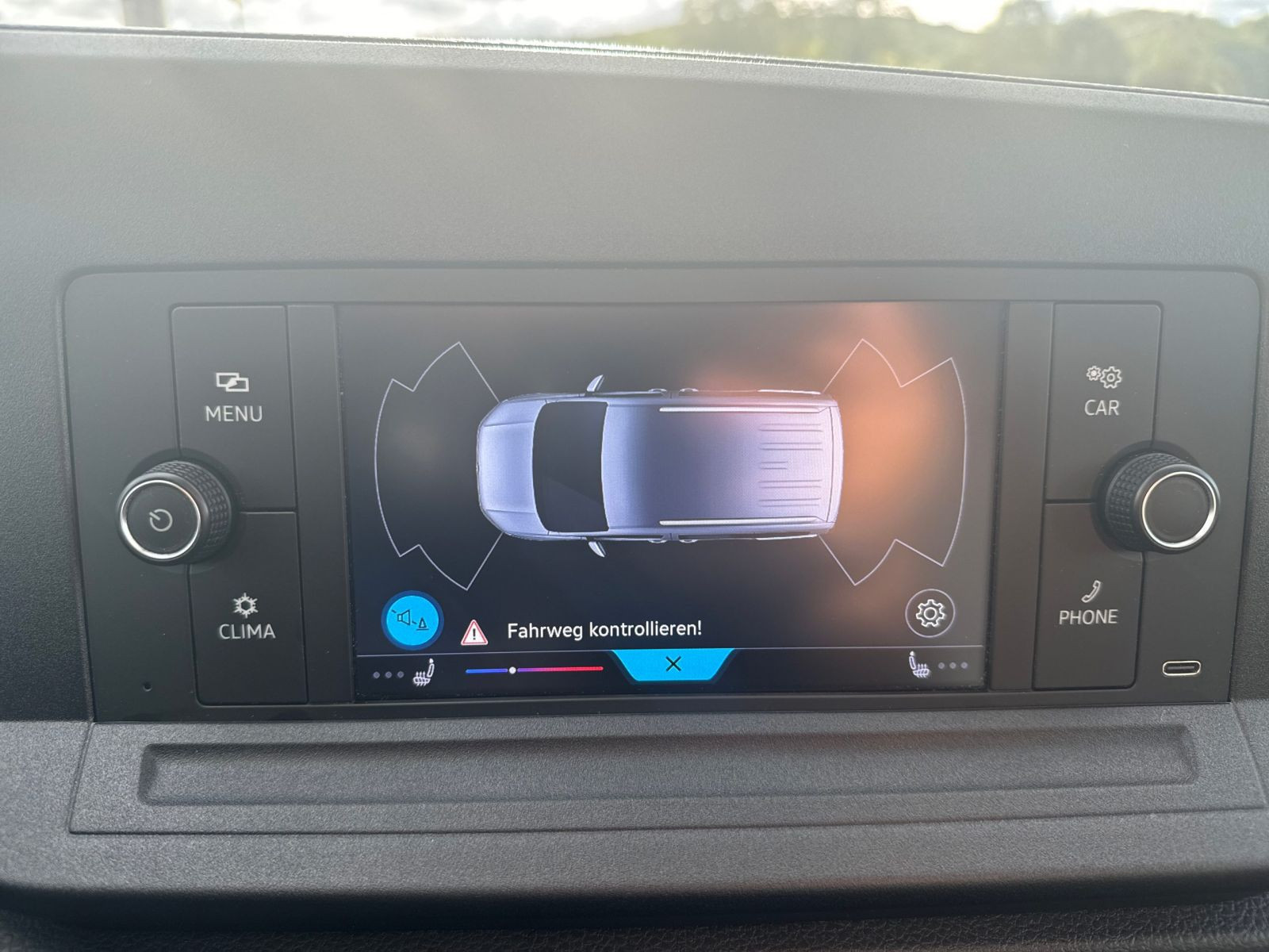 Volkswagen - Caddy_15