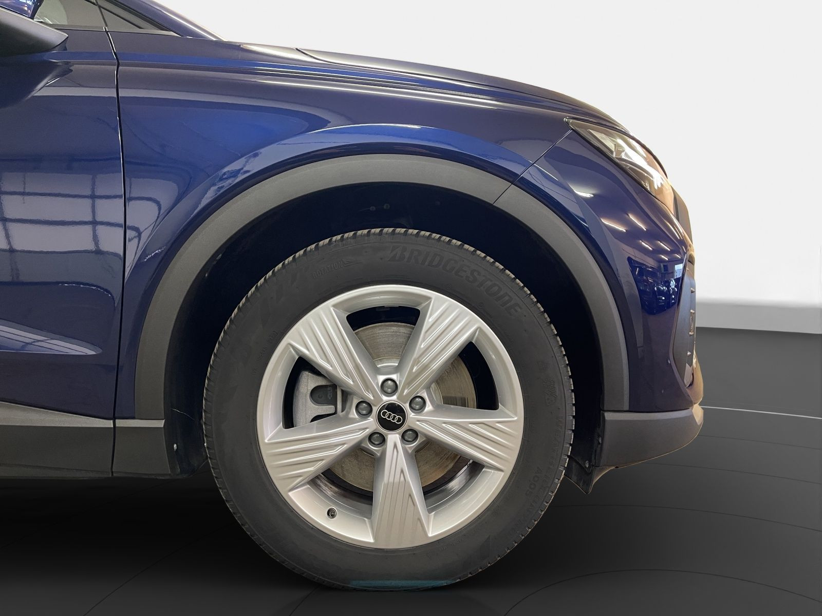 Audi - Q4 e-tron_15