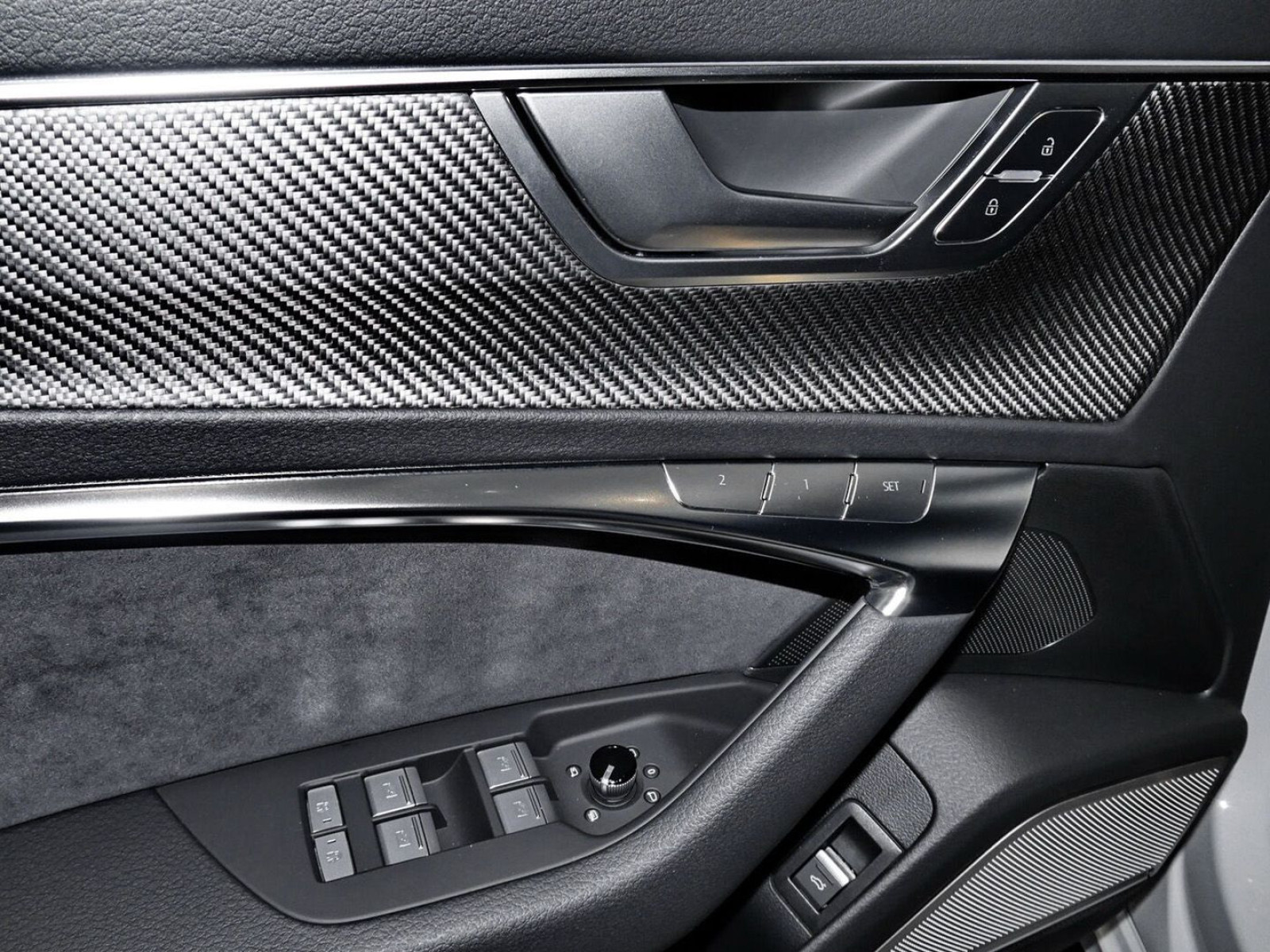 Audi - S6_12