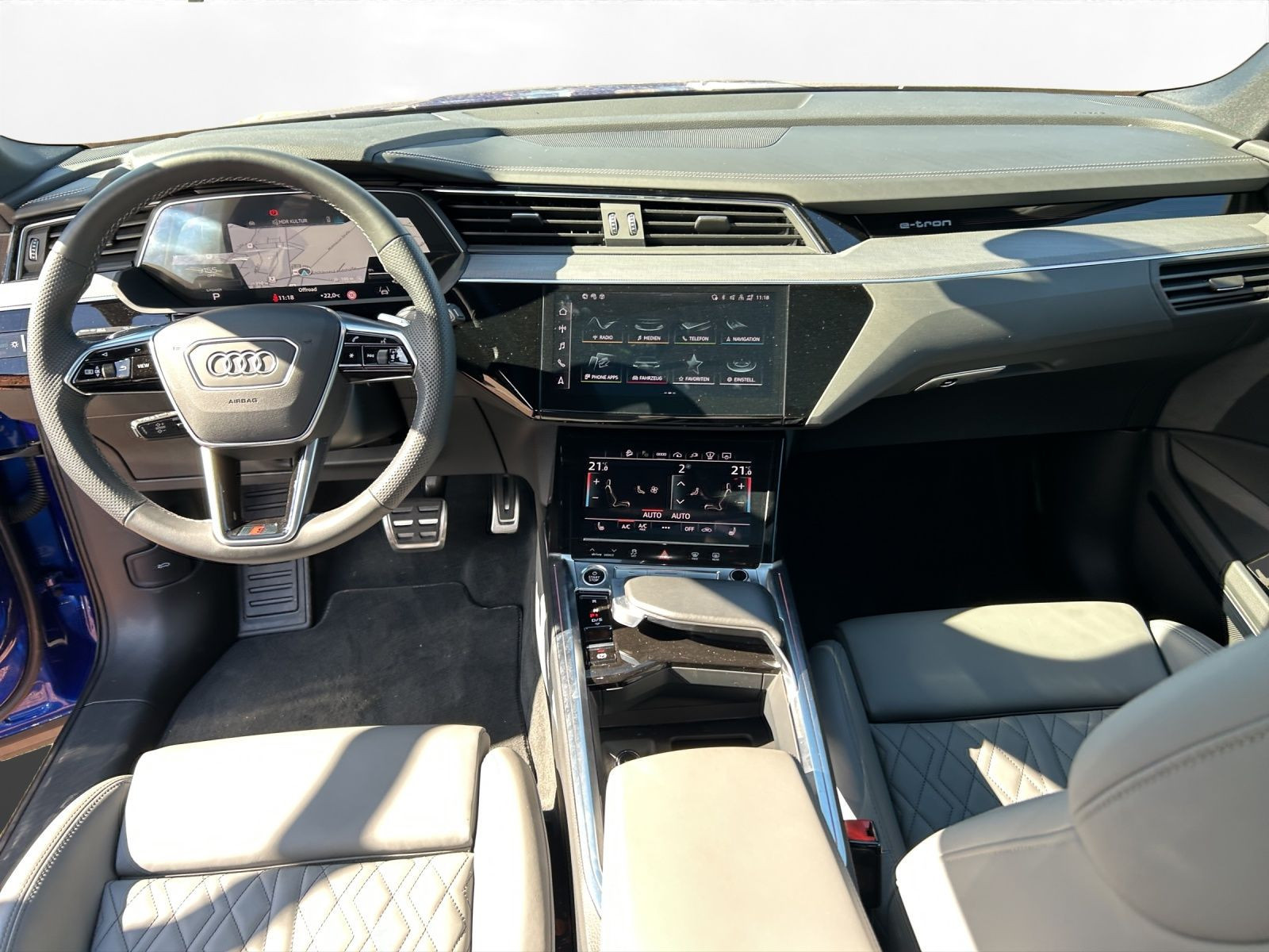 Audi - Q8 e-tron_7