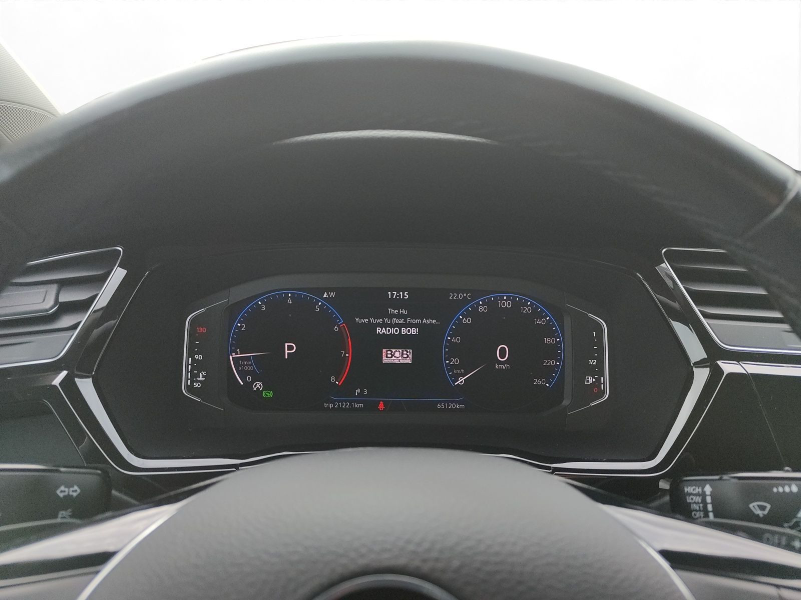 Volkswagen - Touran_9