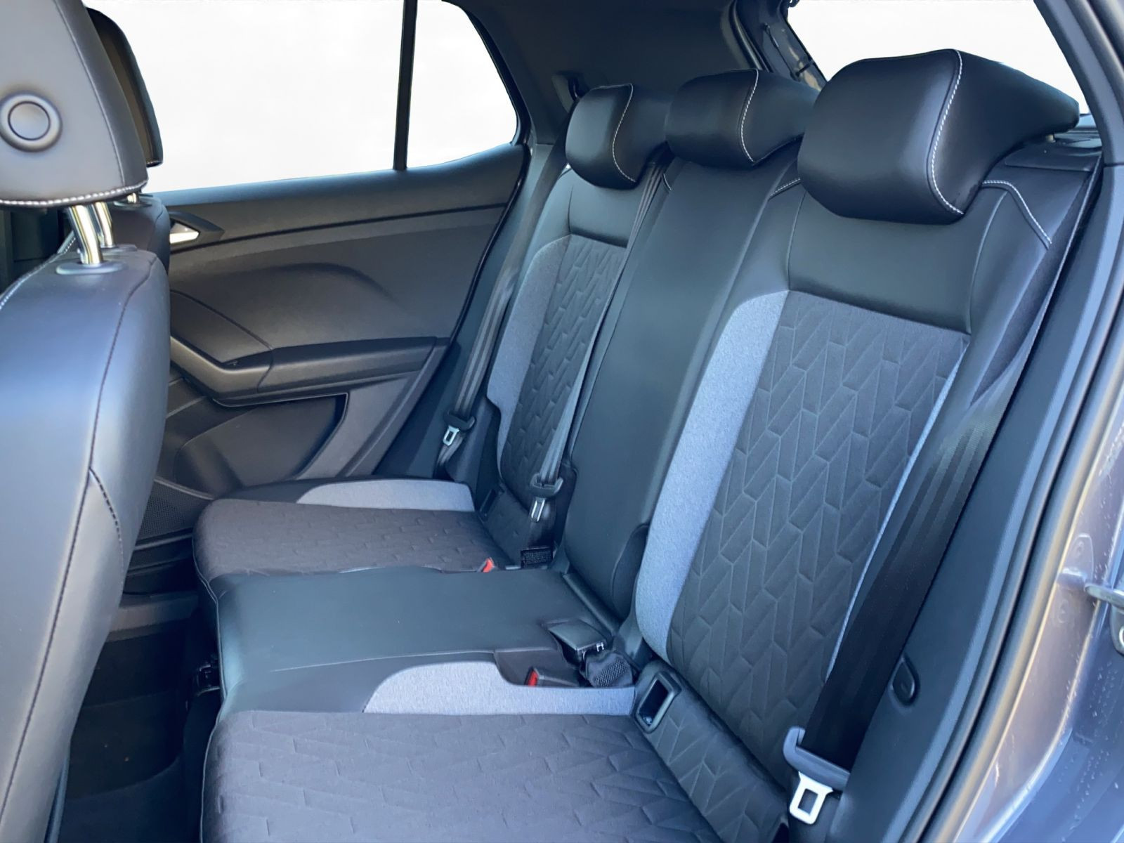 Volkswagen - T-Cross_15
