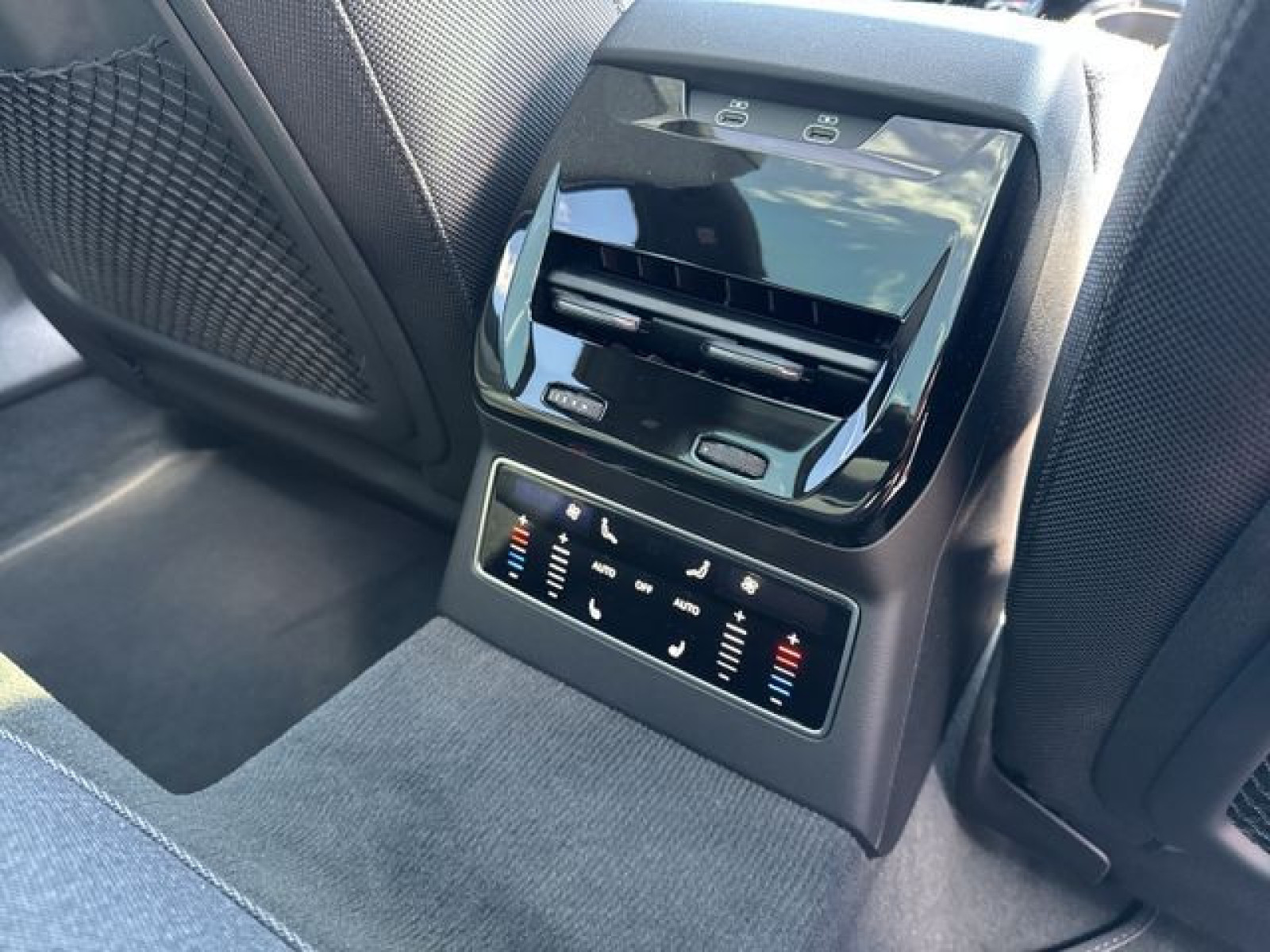 Audi - A6 Avant_22