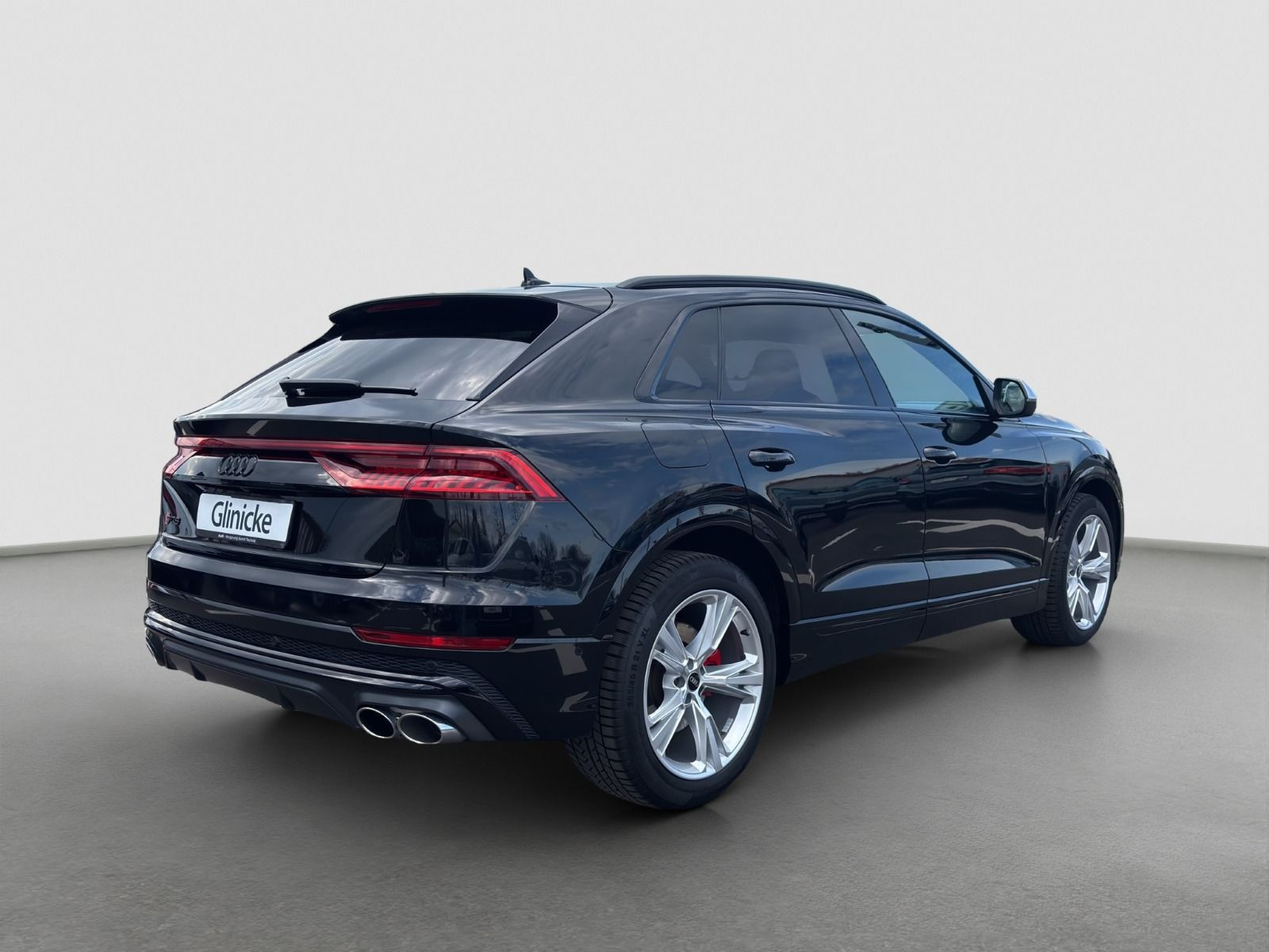 Audi - SQ8_6