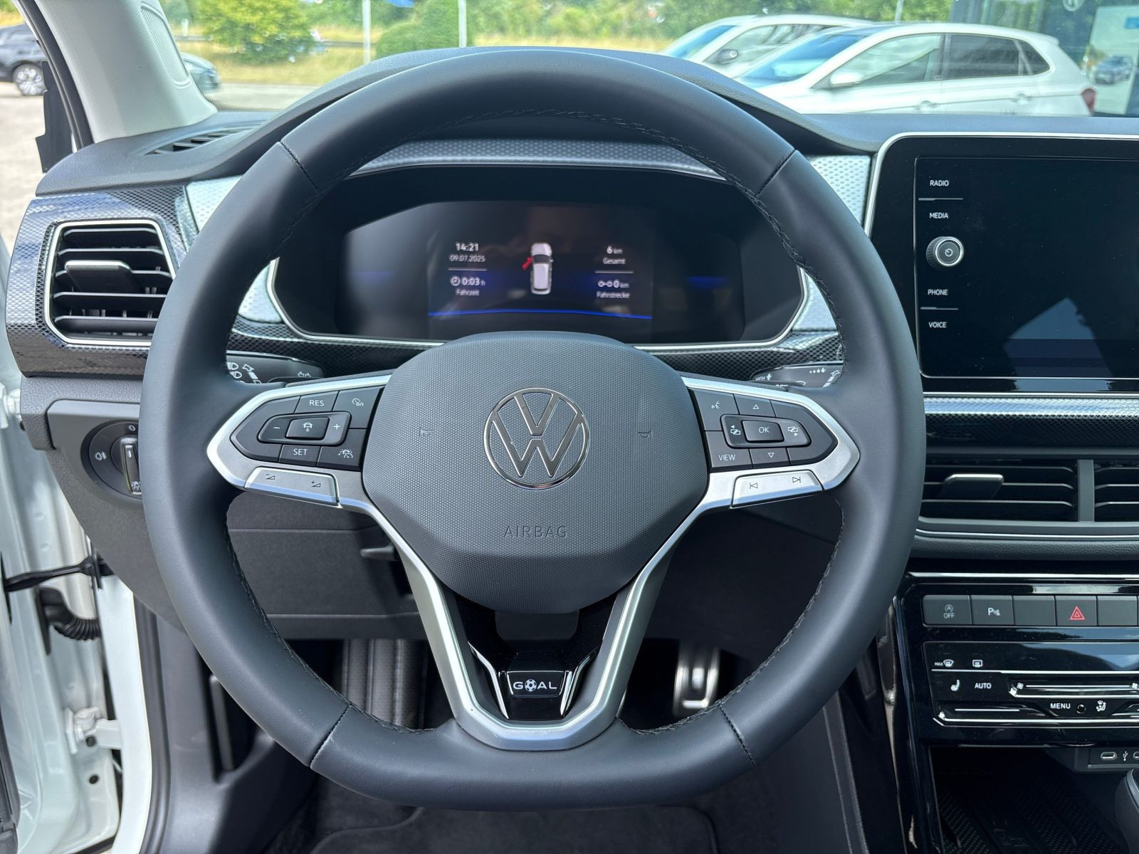 Volkswagen - T-Cross_18