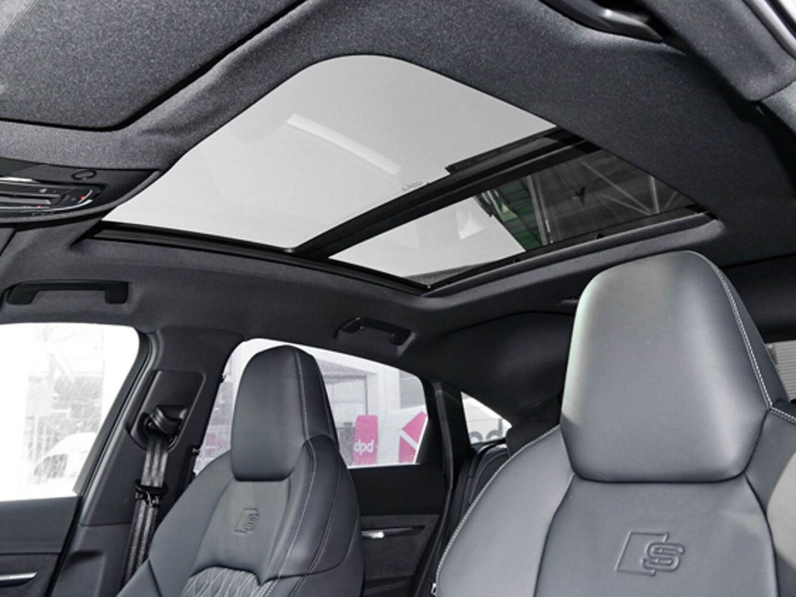 Audi - e-tron Sportback_15
