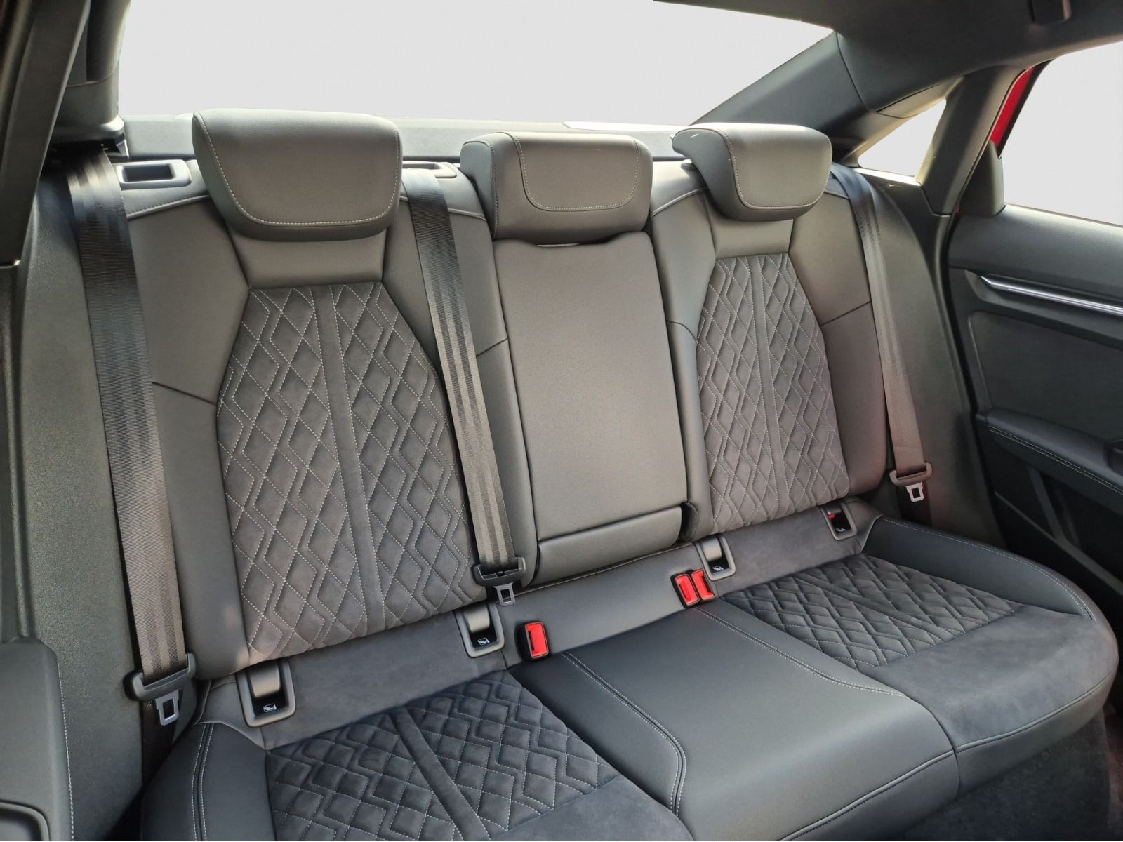 Audi - A3 Limousine_21