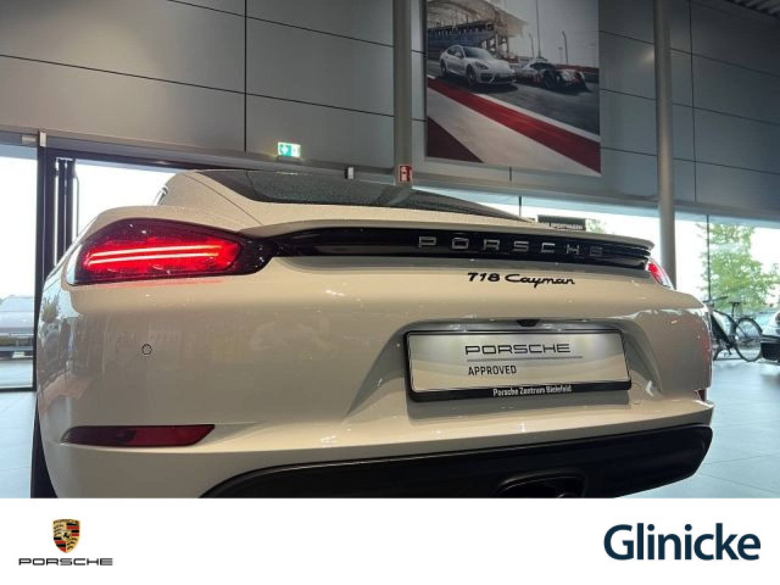 Porsche - Cayman_16