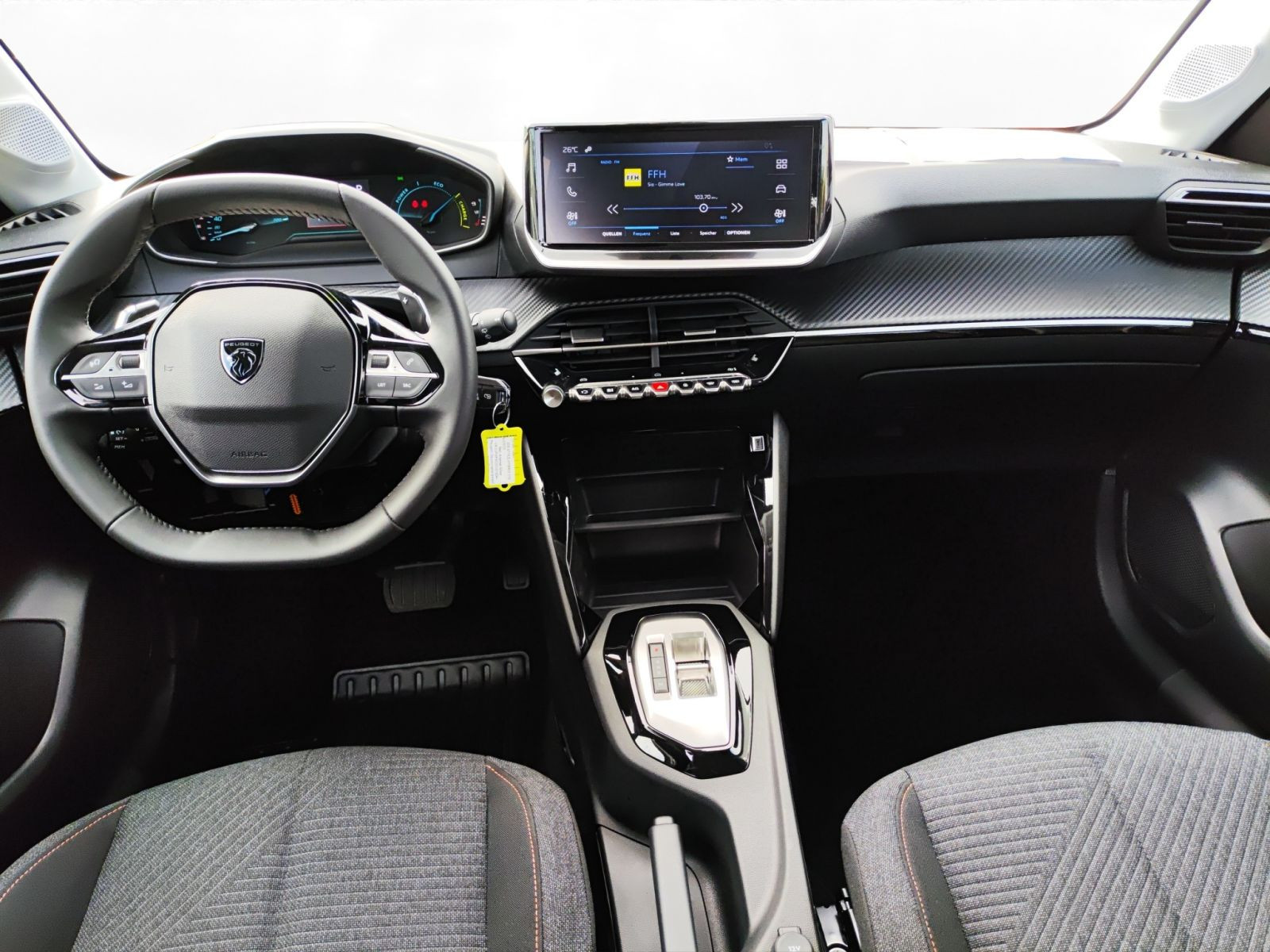 Peugeot - 208_10