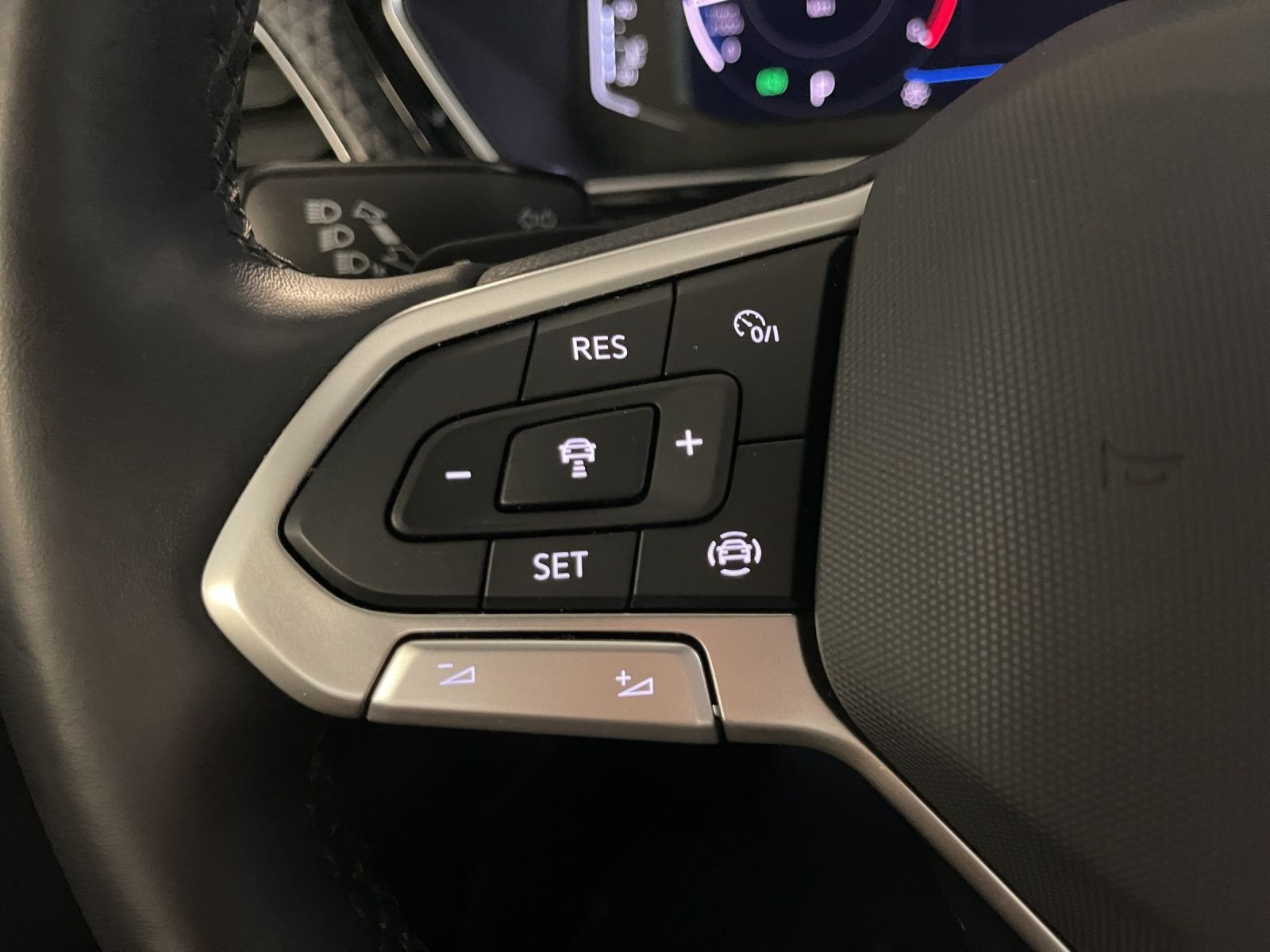 Volkswagen - T-Cross_26