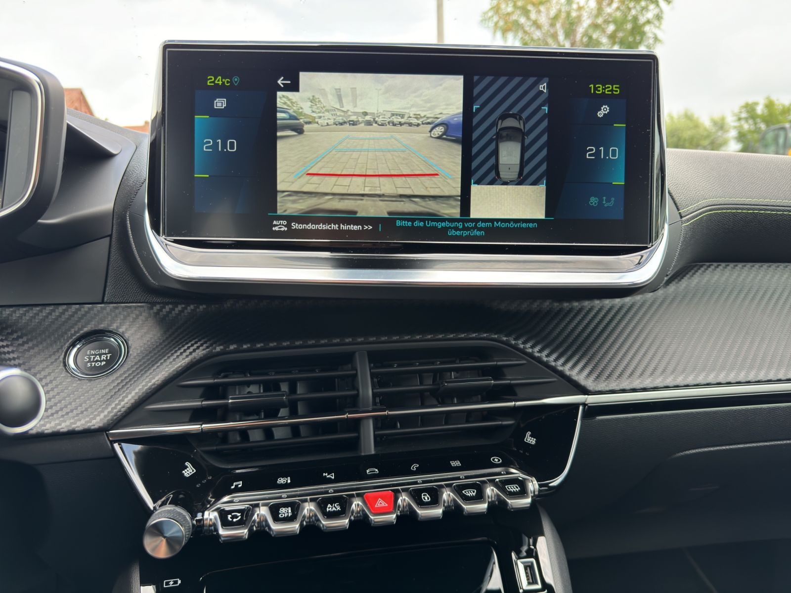 Peugeot - 208_16