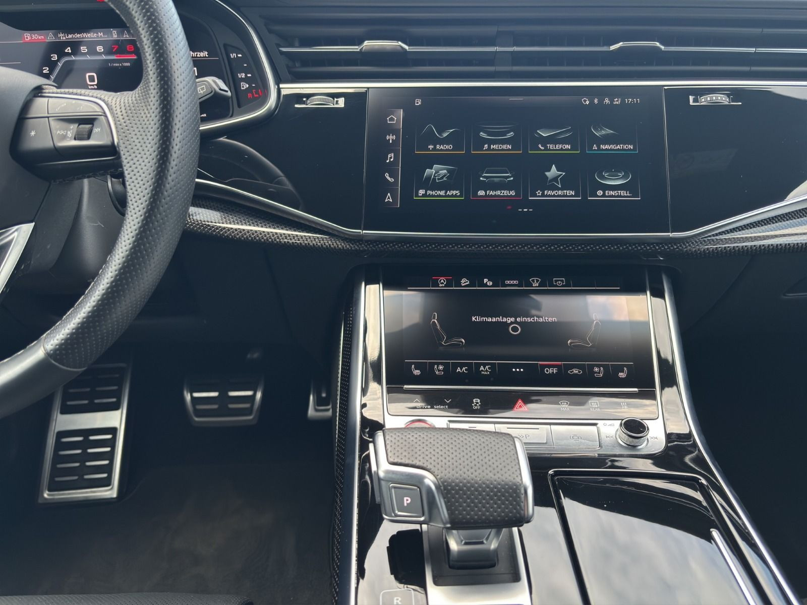 Audi - SQ8_14