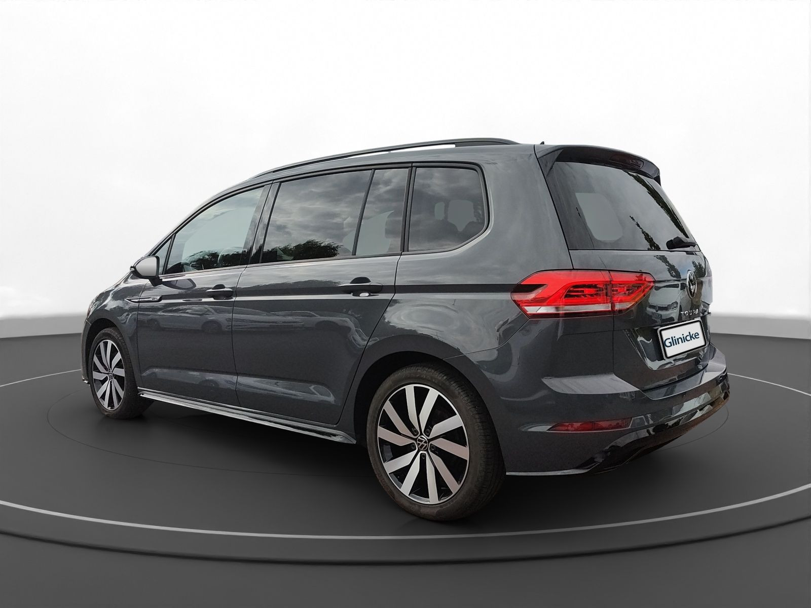 Volkswagen - Touran_10