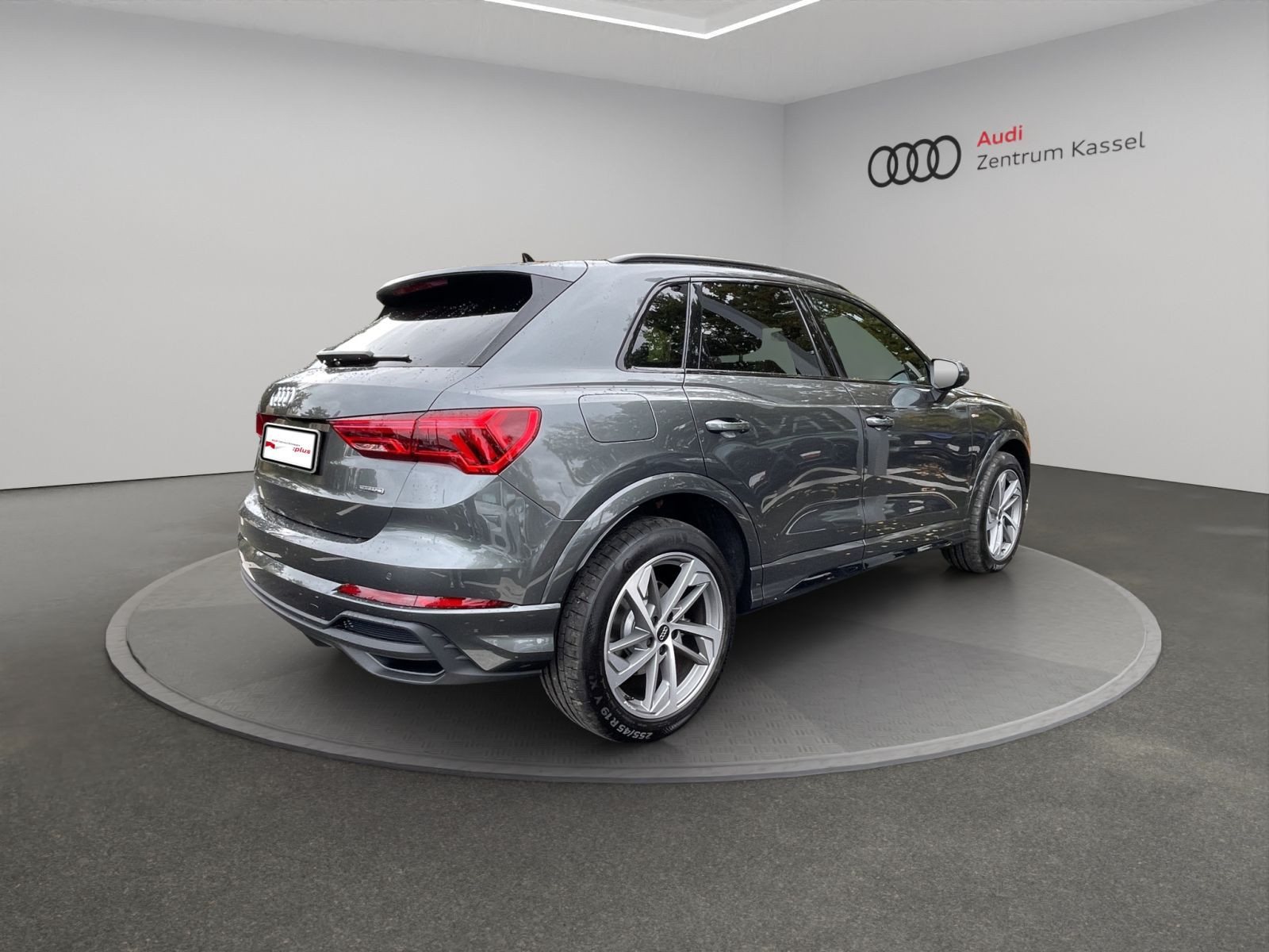 Audi - Q3_7 Audi - Q3_7