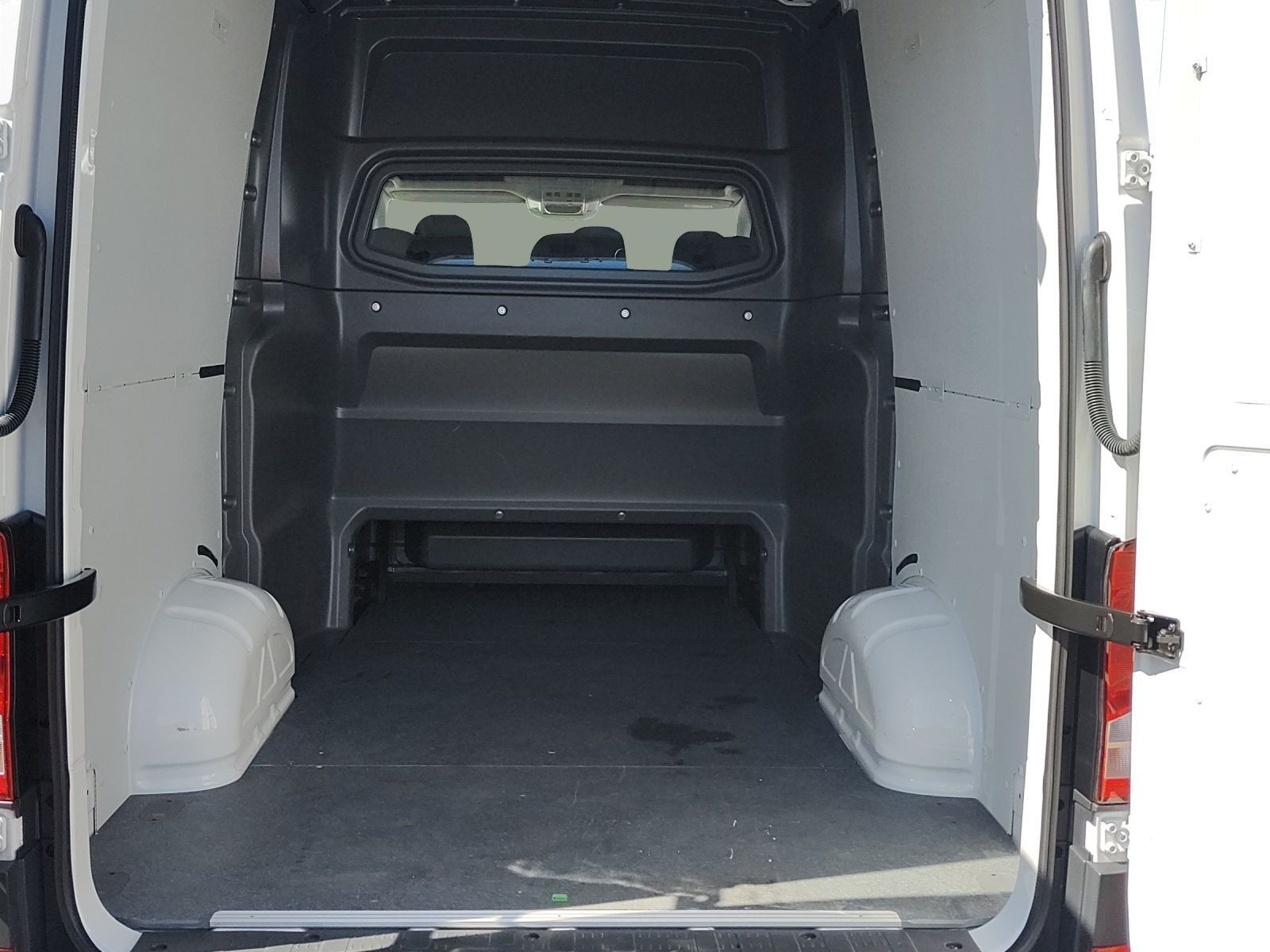 Volkswagen - Crafter_11