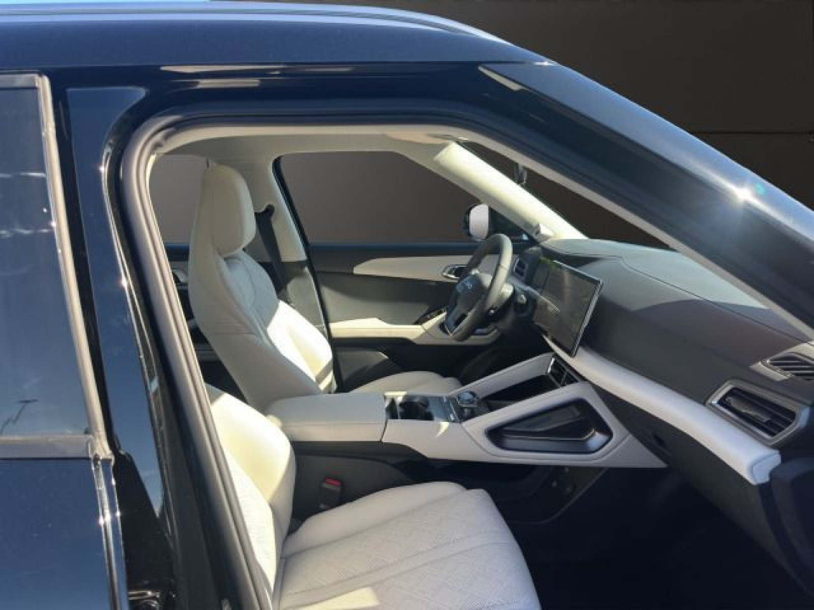 BYD - ATTO 2_18