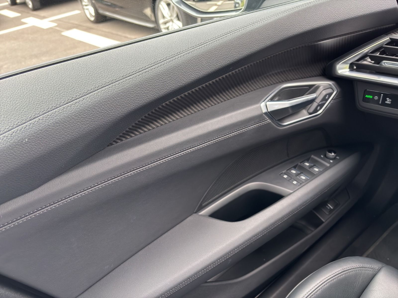 Audi - e-tron GT quattro_11