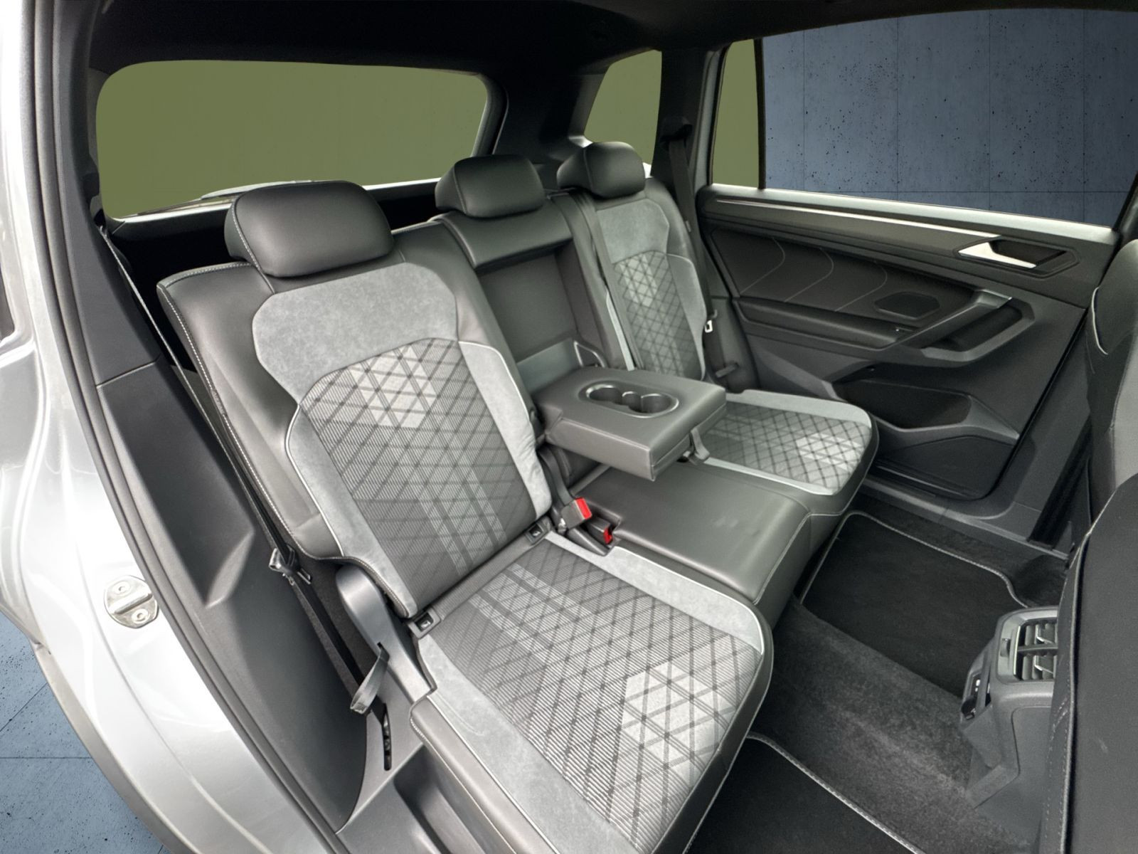 Volkswagen - Tiguan Allspace_17