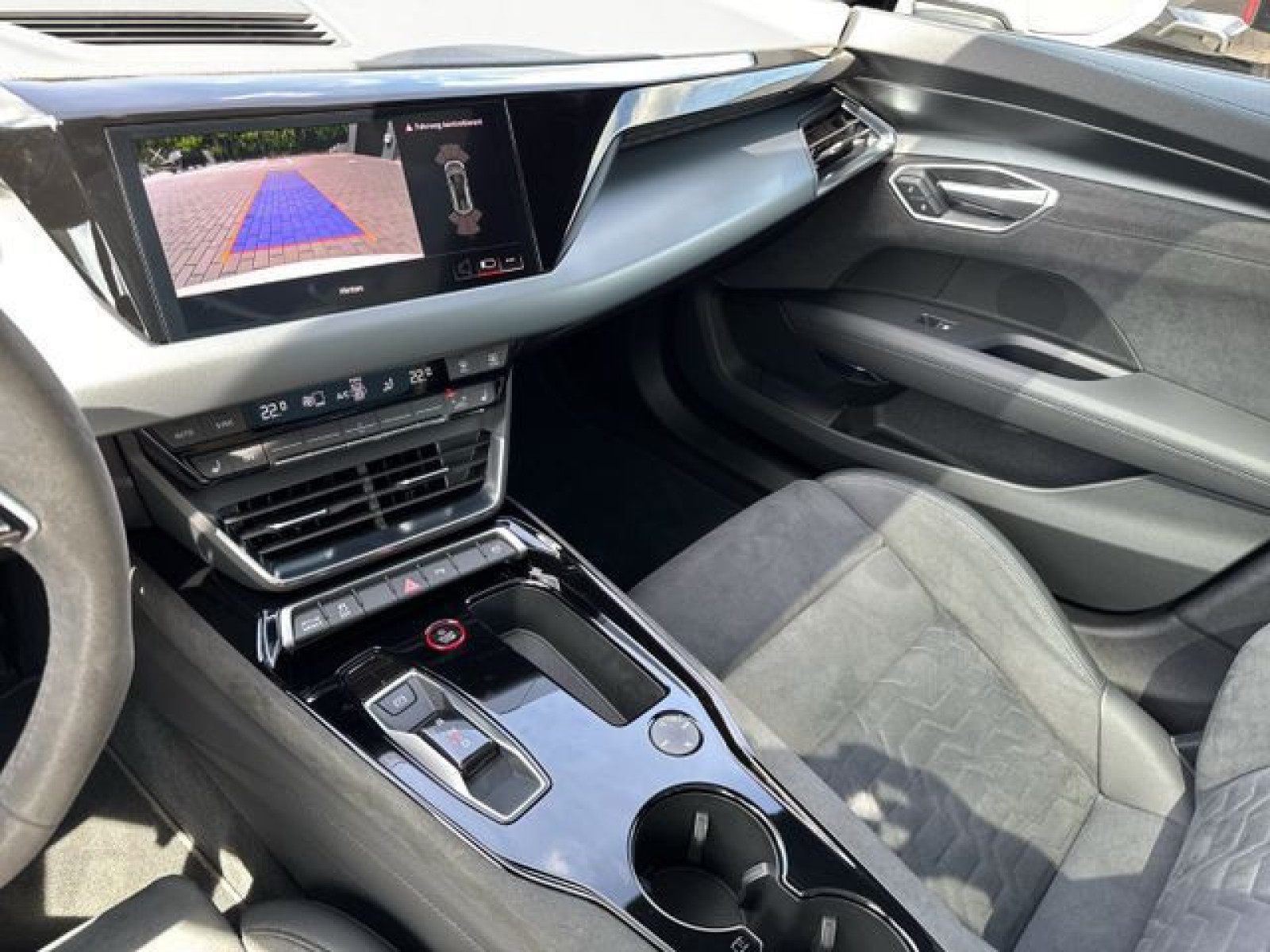 Audi - e-tron GT quattro_26