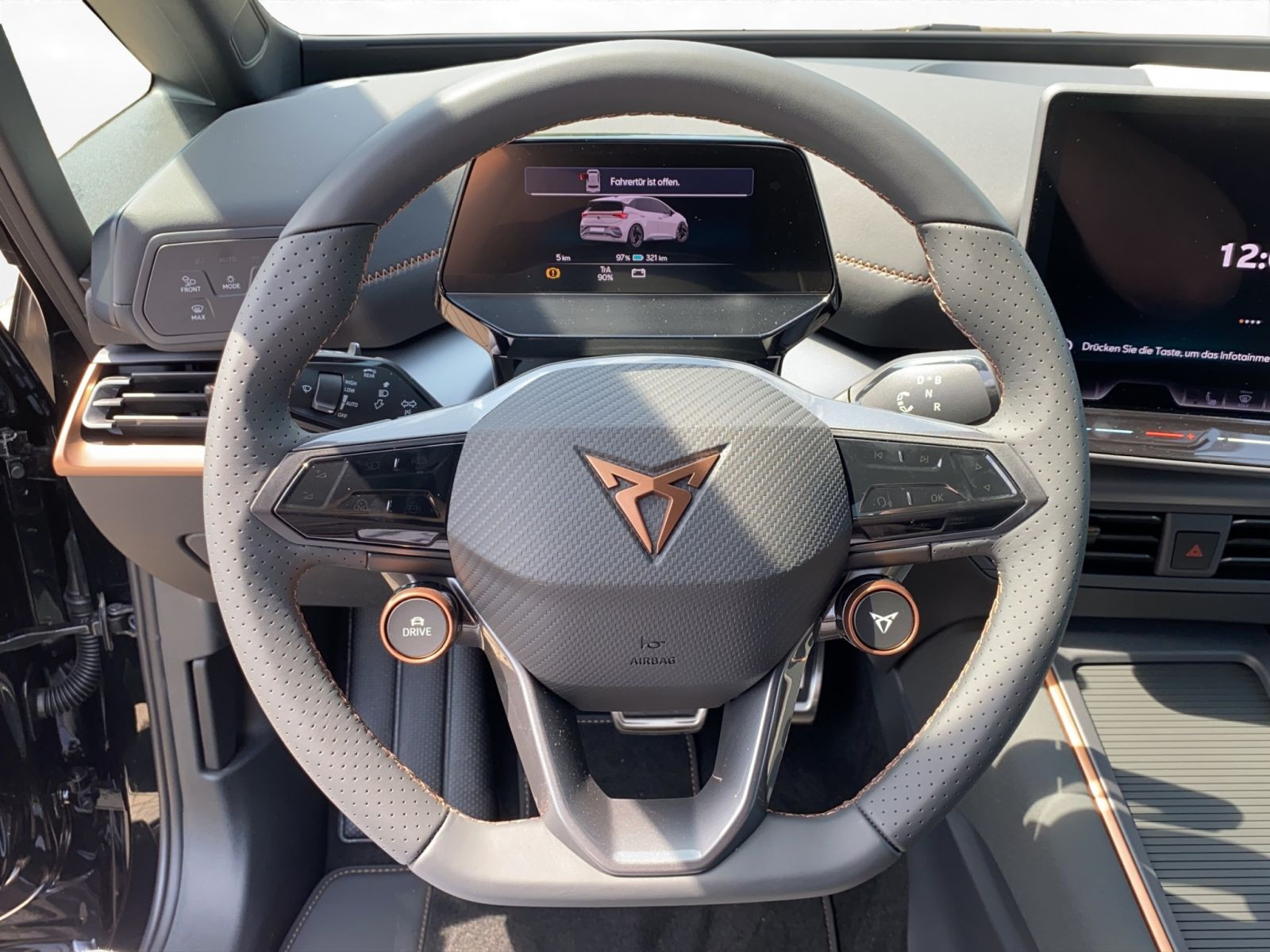 Cupra - Born_12