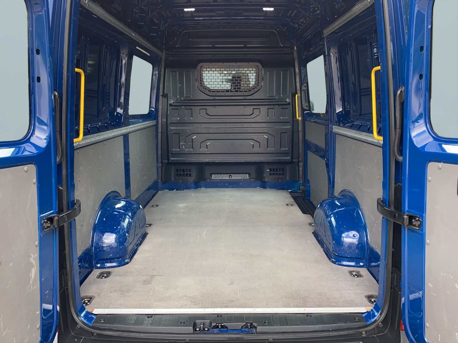 Volkswagen - Crafter_12