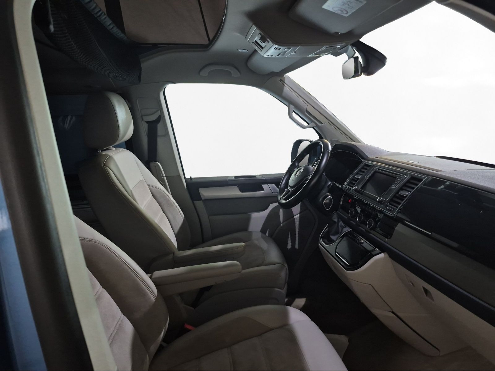 Volkswagen - T6 California_10