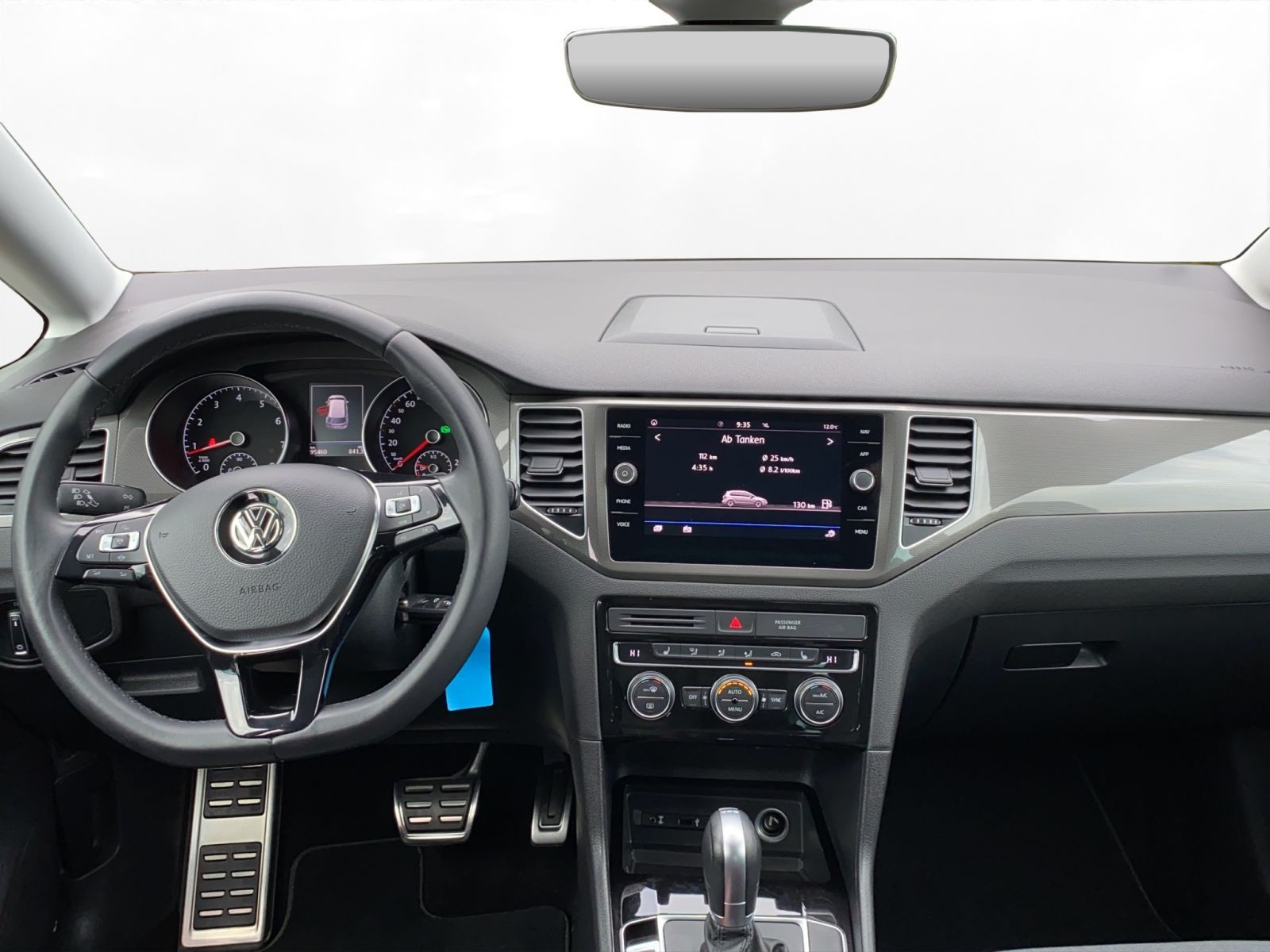 Volkswagen - Golf Sportsvan_16