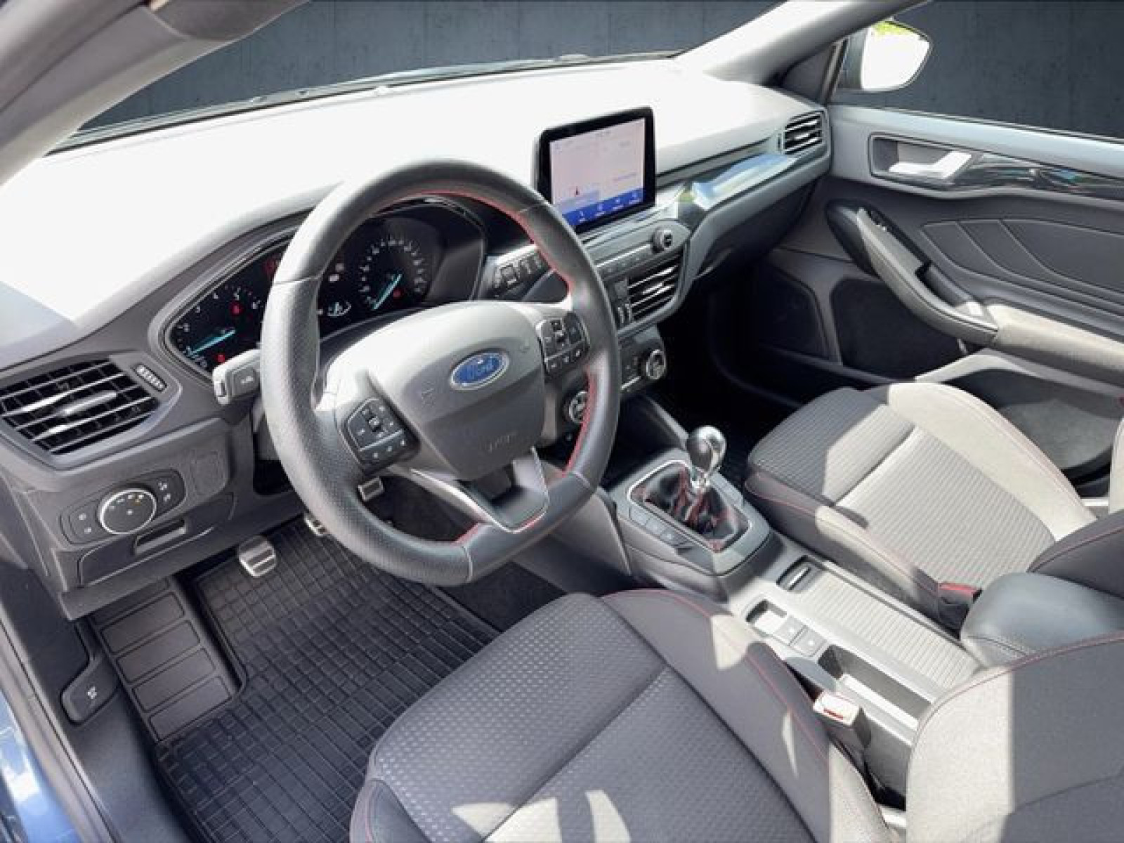 Ford - Focus_9