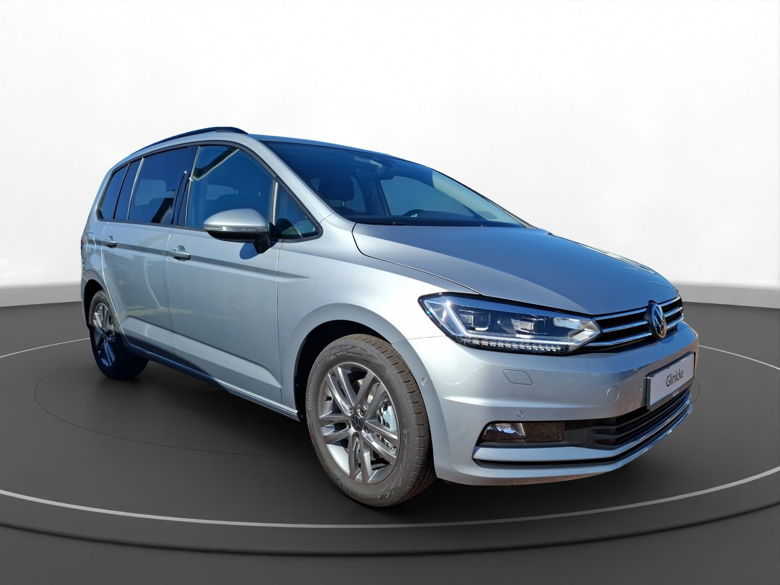 Volkswagen - Touran_13