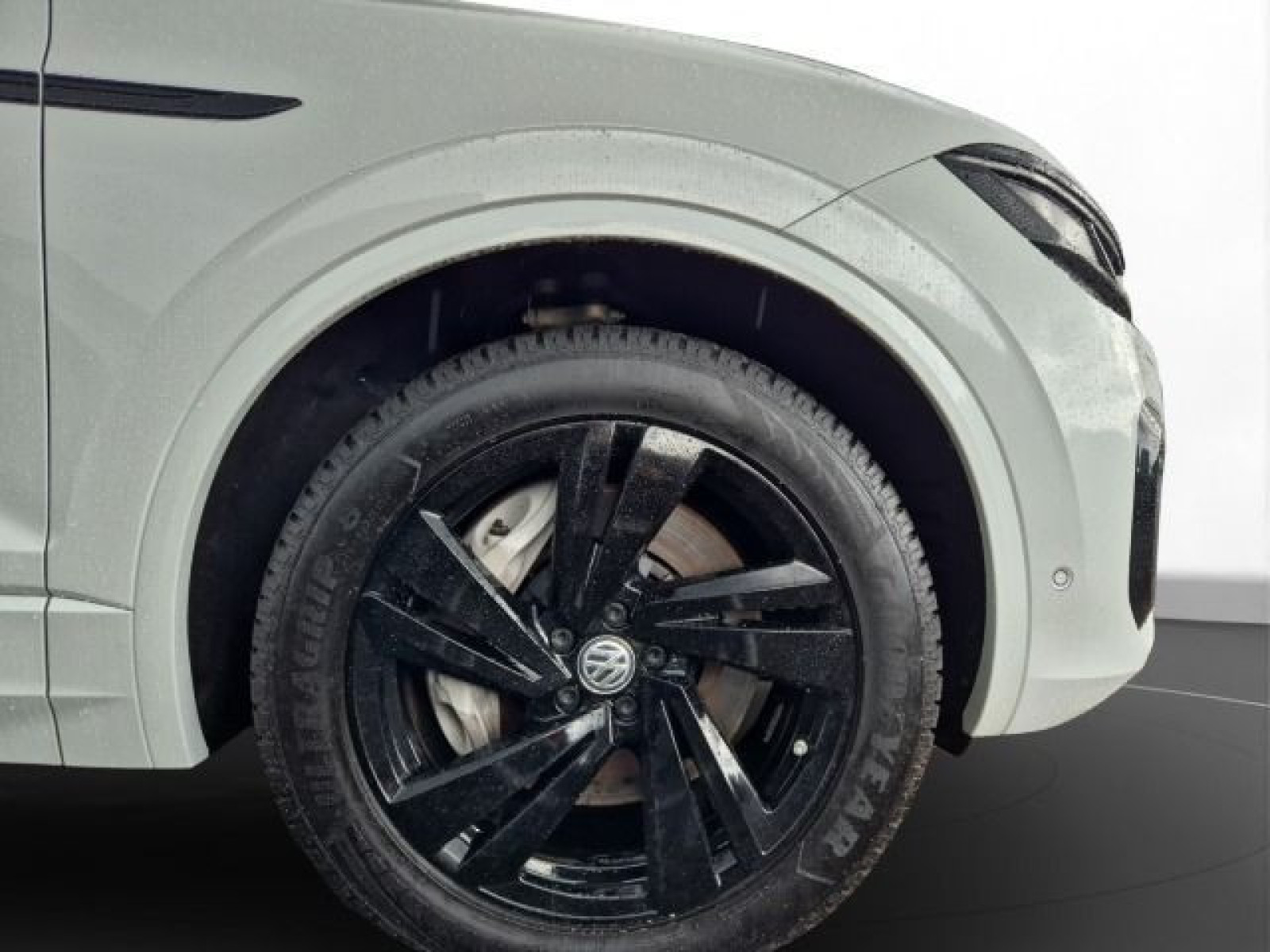 Volkswagen - Touareg_14