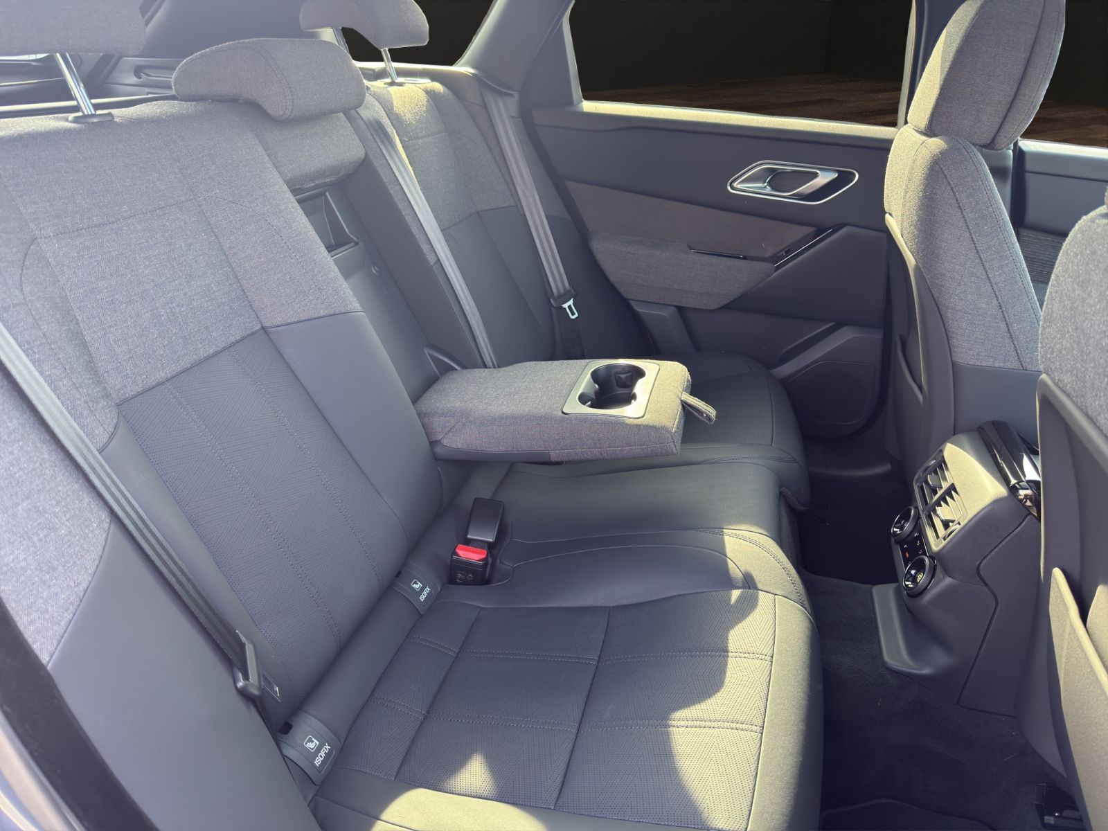 Land Rover - Range Rover Velar_8