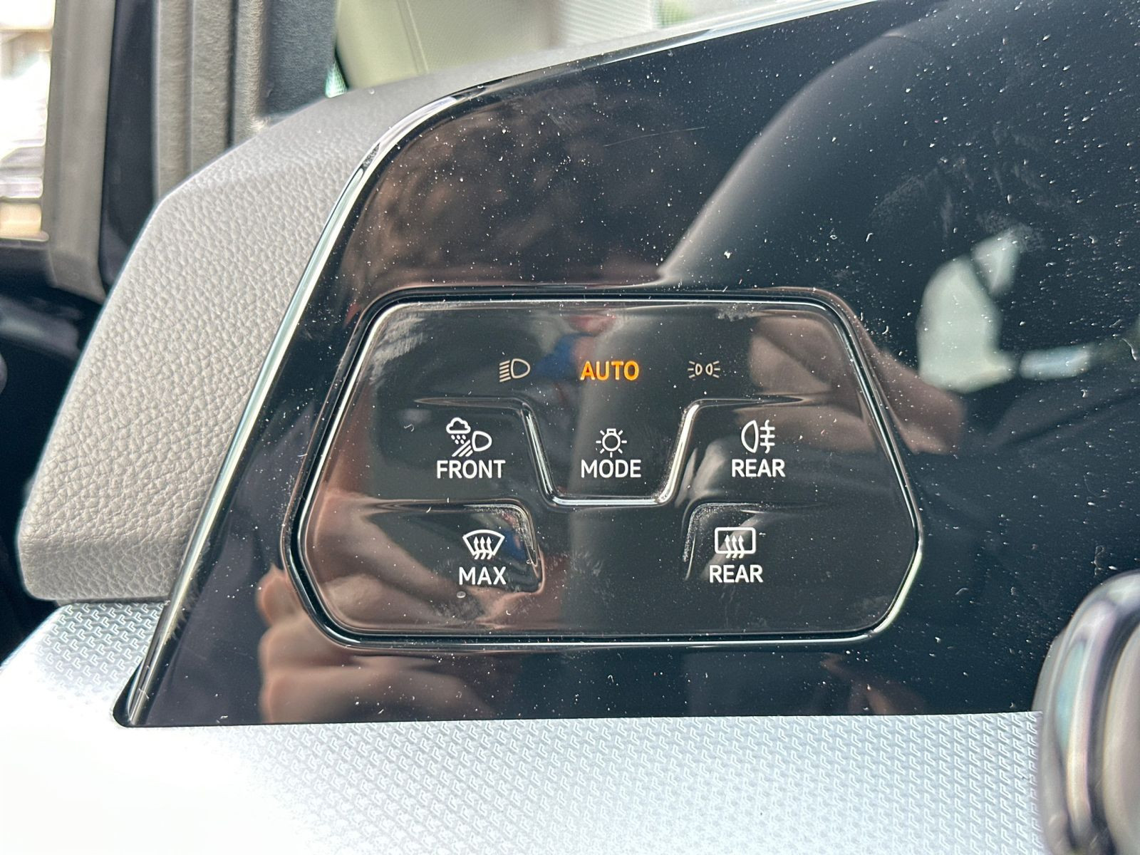 Volkswagen - Golf_17