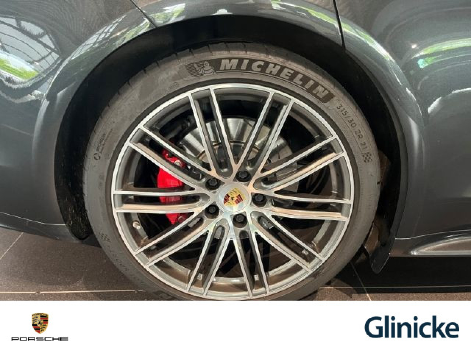 Porsche - Panamera_12