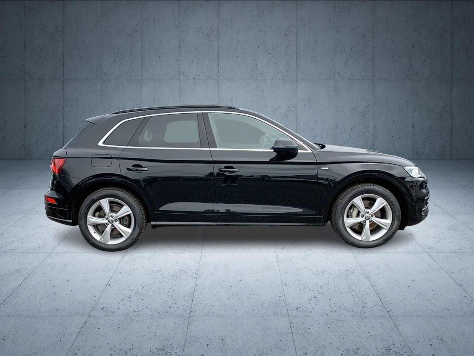 Audi - Q5_8