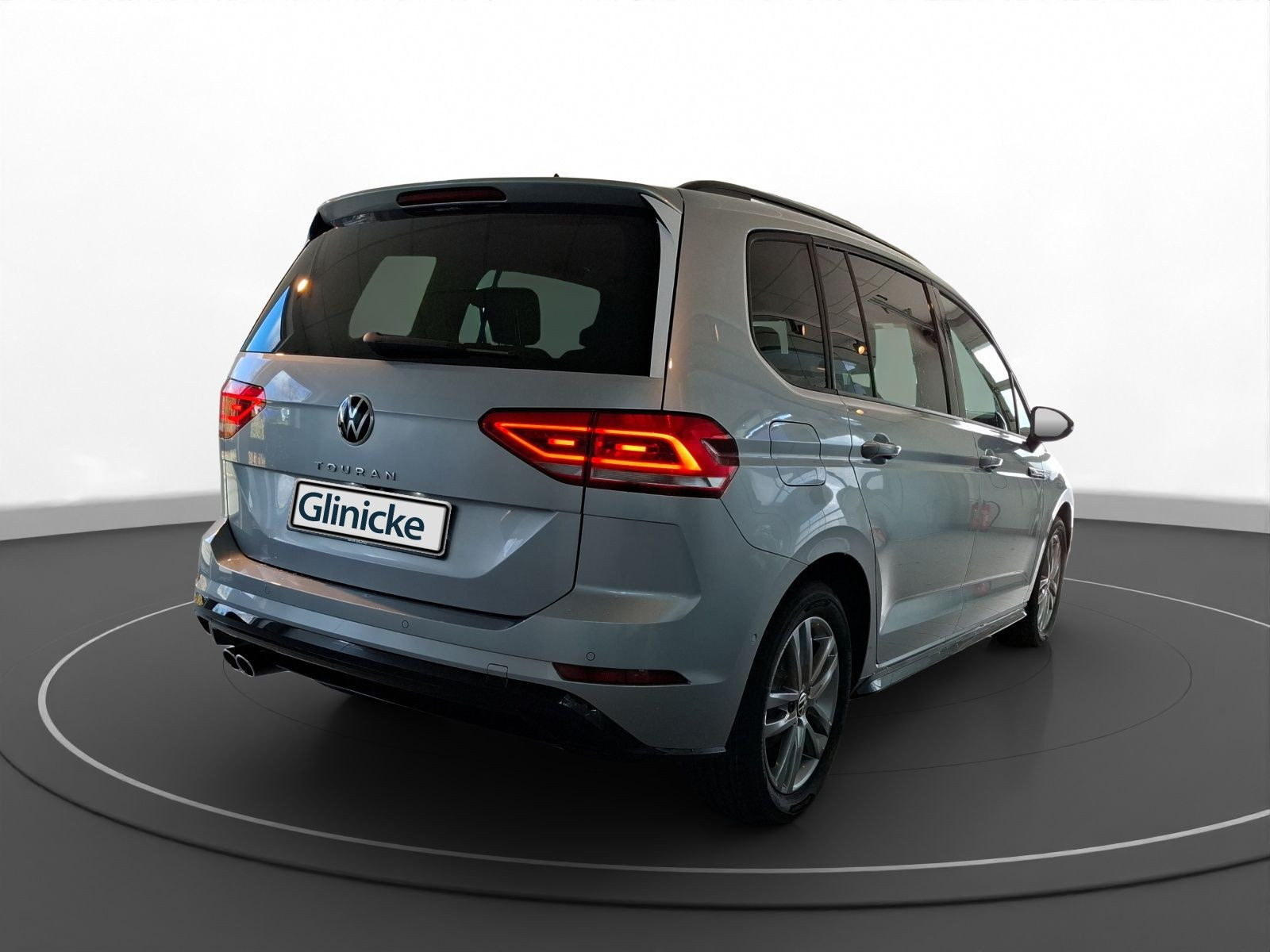 Volkswagen - Touran_11