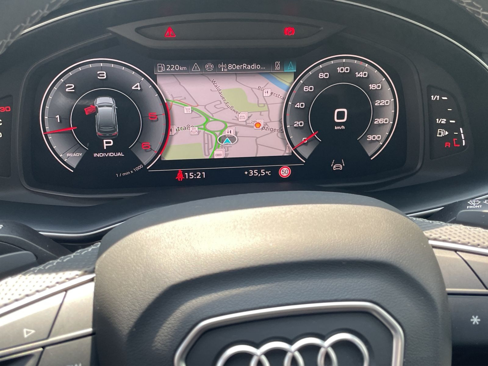Audi - Q7_11