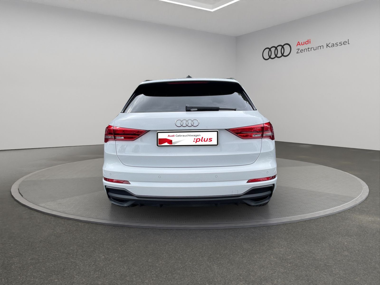 Audi - Q3_6
