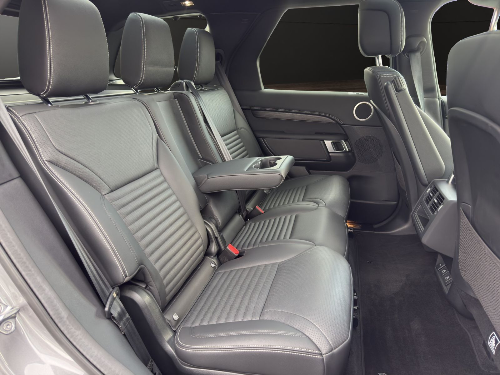 Land Rover - Discovery_8