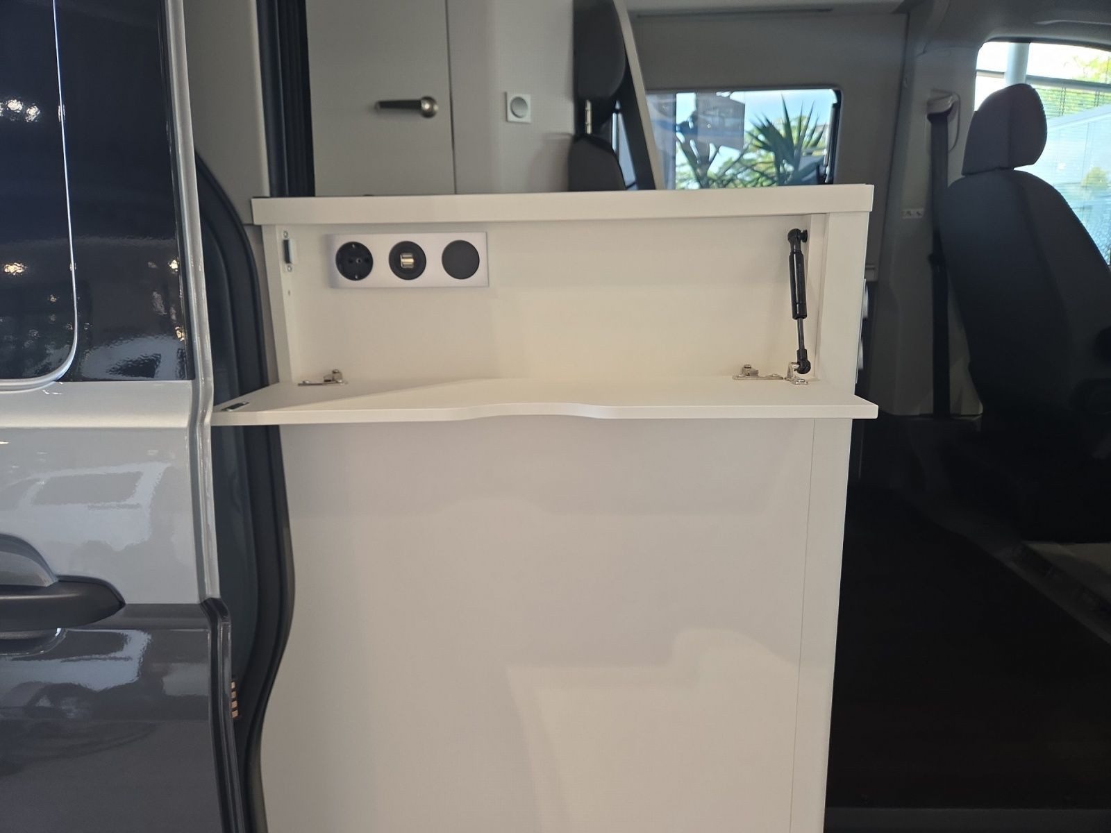 Volkswagen - California_27