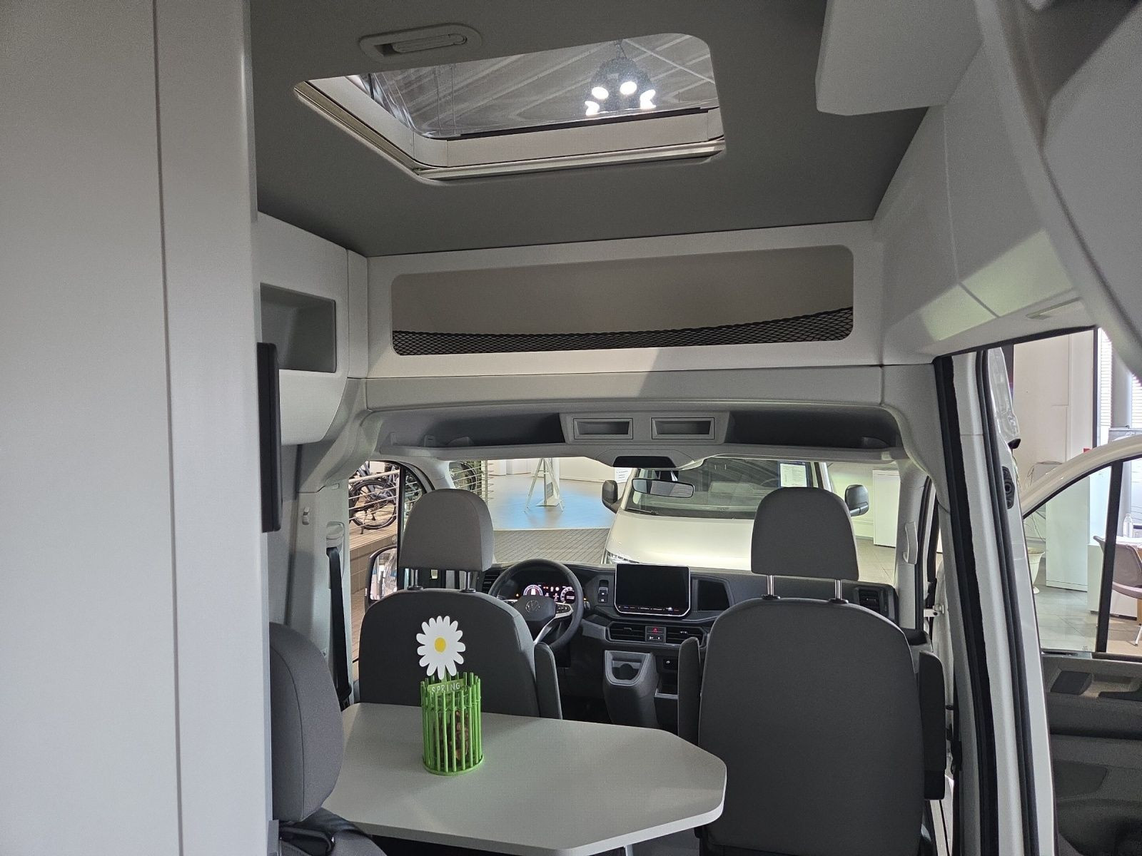 Volkswagen - Grand California 680_14
