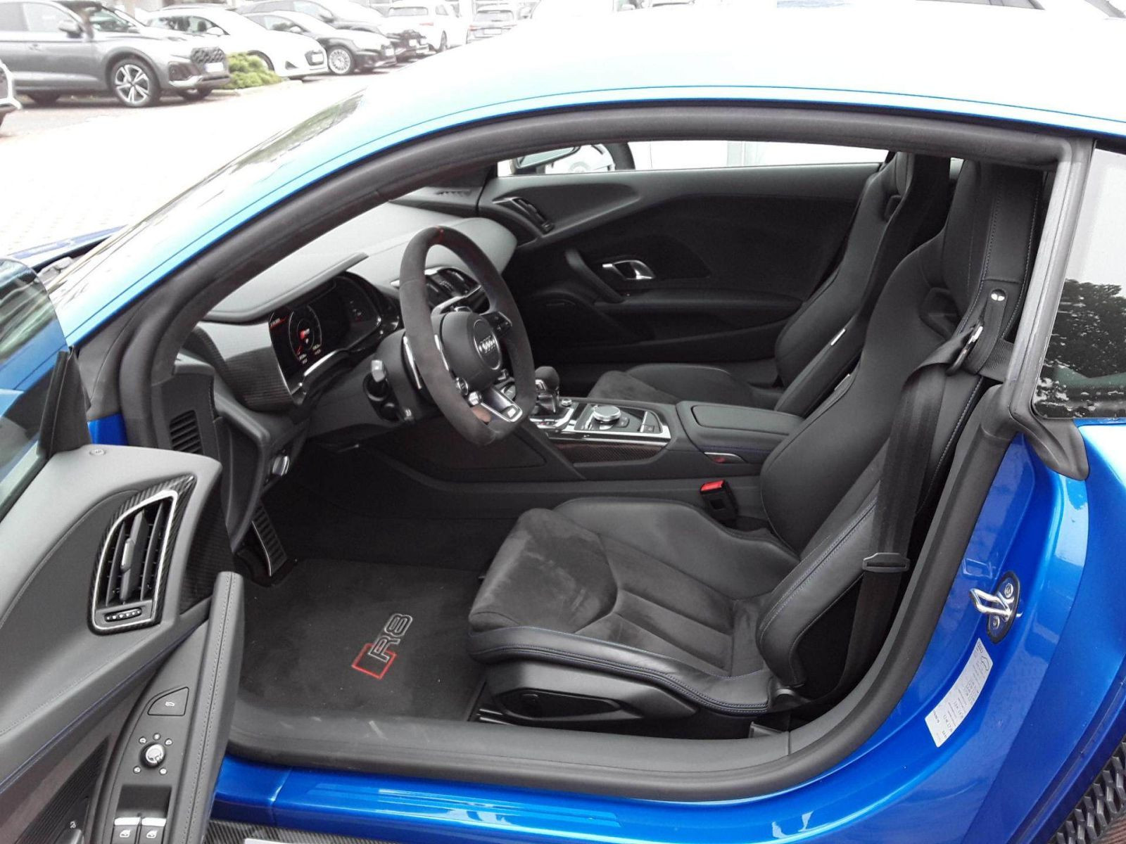 Audi - R8_5