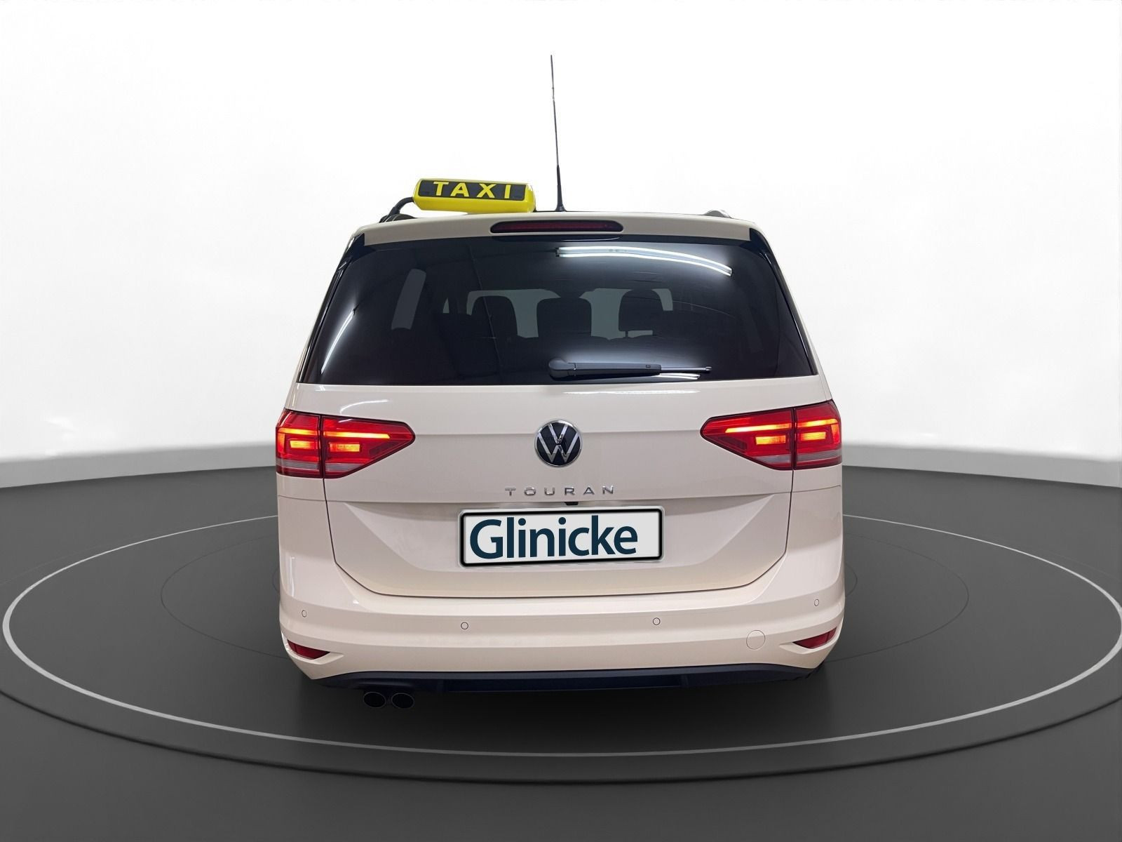 Volkswagen - Touran_6
