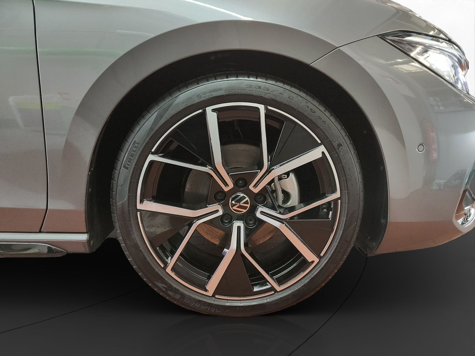 Volkswagen - Passat Variant_14