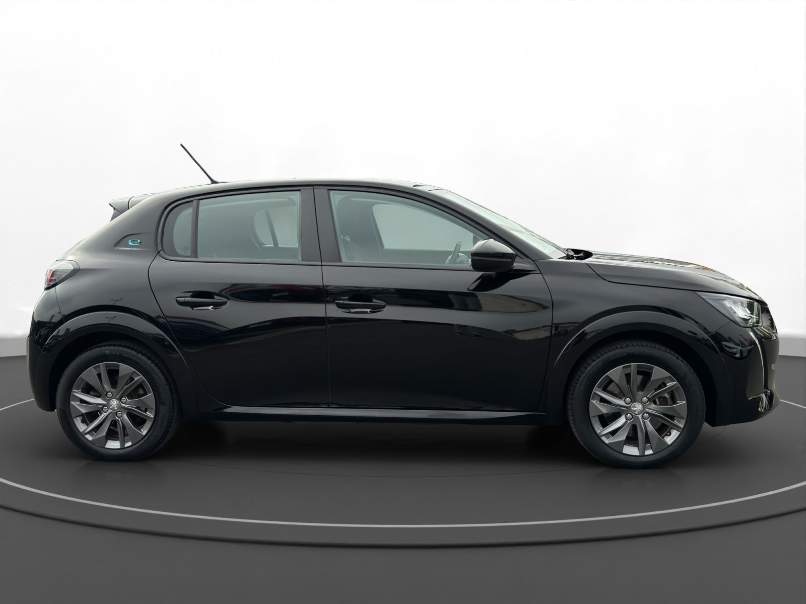 Peugeot - 208_6