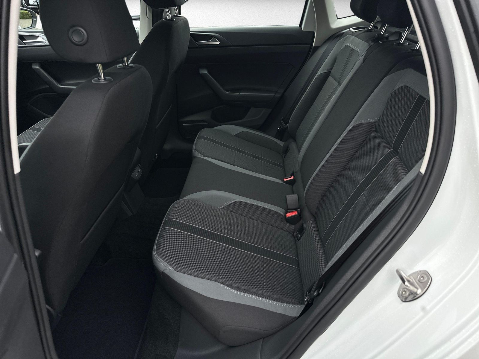 Volkswagen - Polo_14